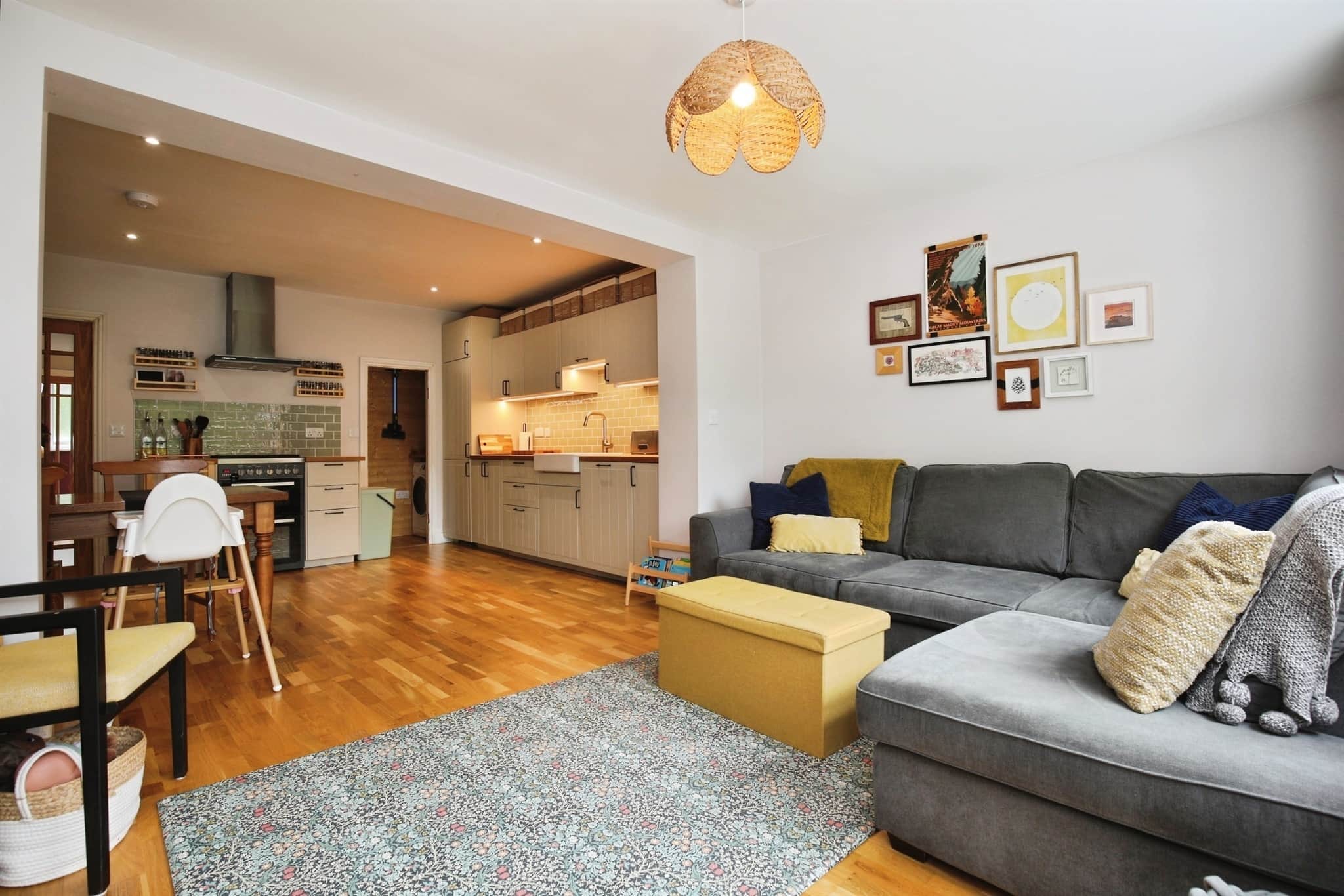 Property at Mead Hedges, Andover