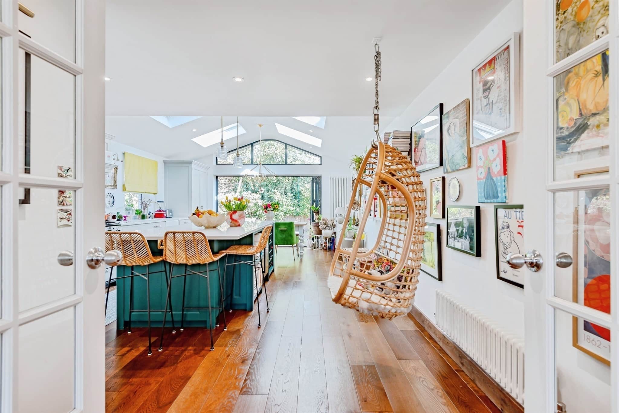 Property at Locks Meadow, Dormansland, Lingfield
