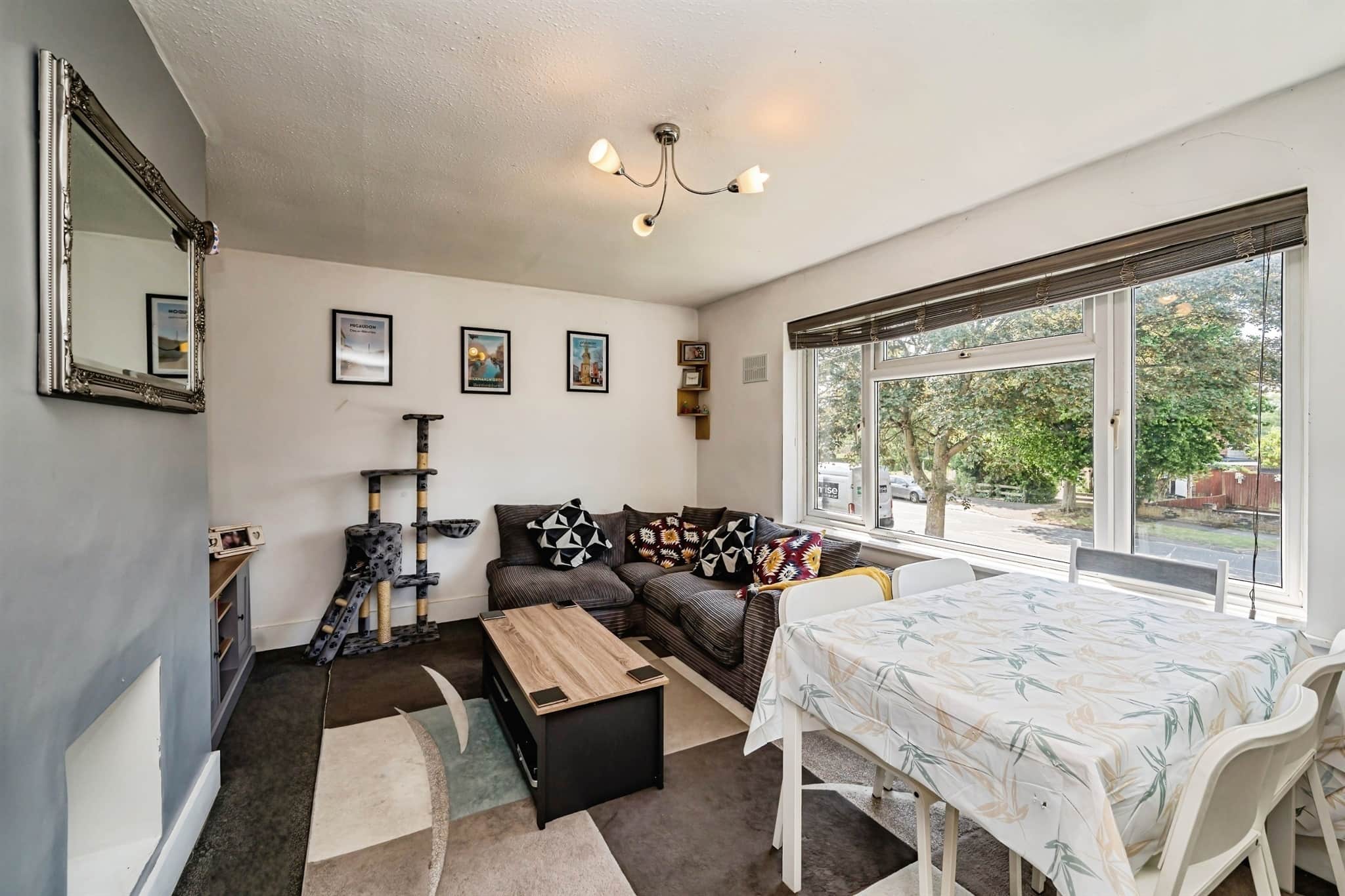 Property at Elmhurst Road, Aylesbury
