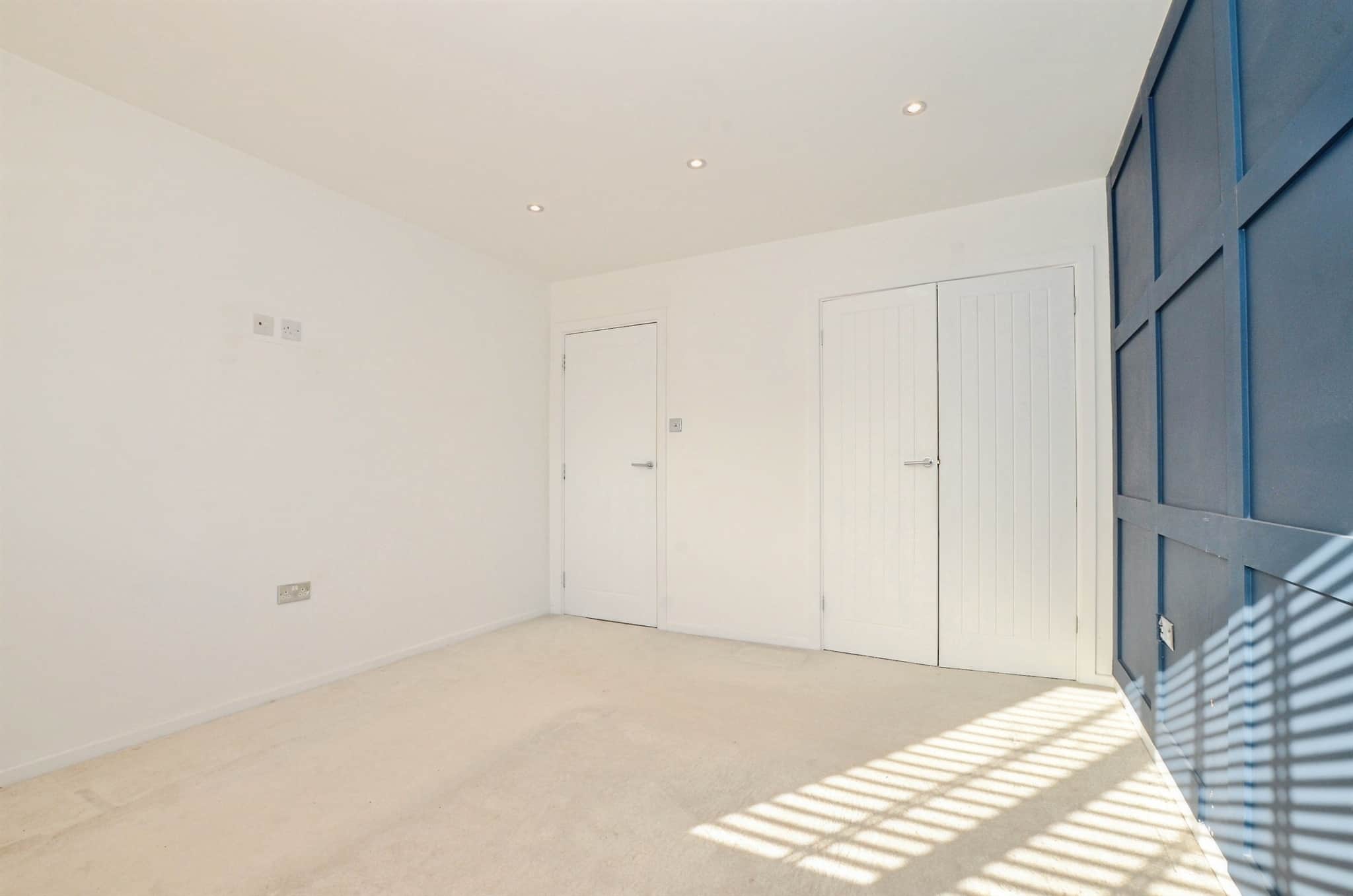 Property at Ivinghoe Road, Bushey