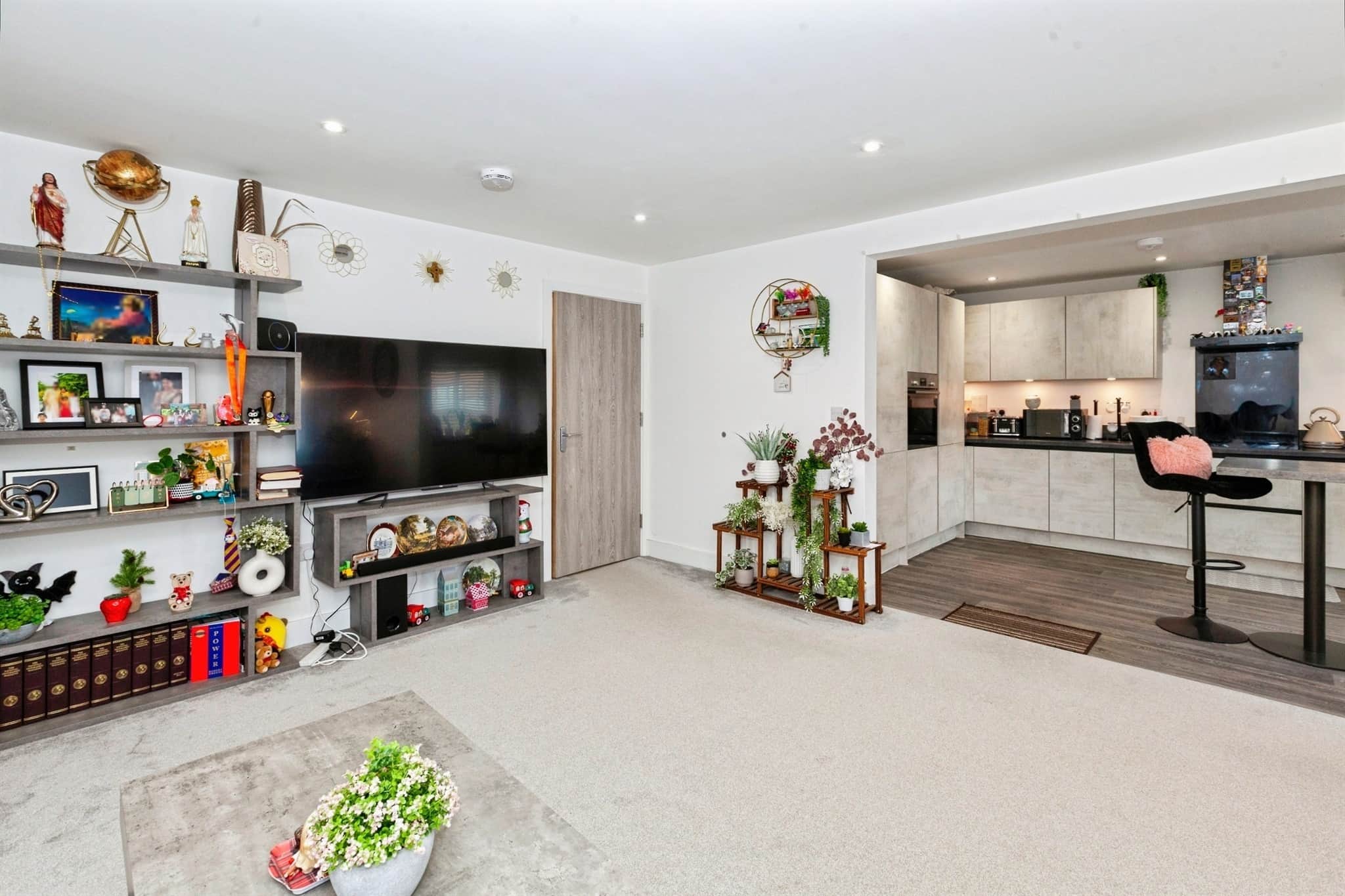 Property at West Wycombe Road, HIGH WYCOMBE