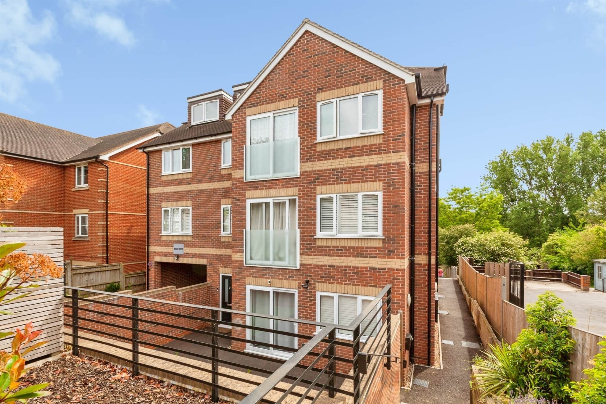 Property at West Wycombe Road, HIGH WYCOMBE