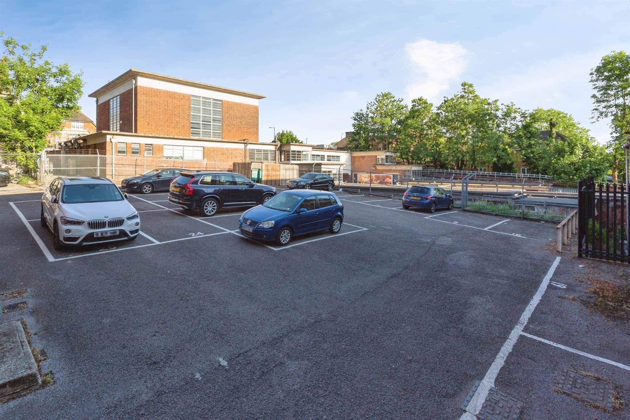 Property at Cavendish Avenue, HARROW