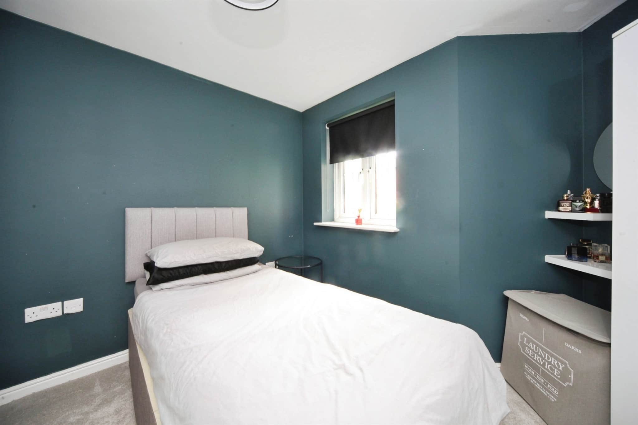 Property at Watling Gardens, Dunstable