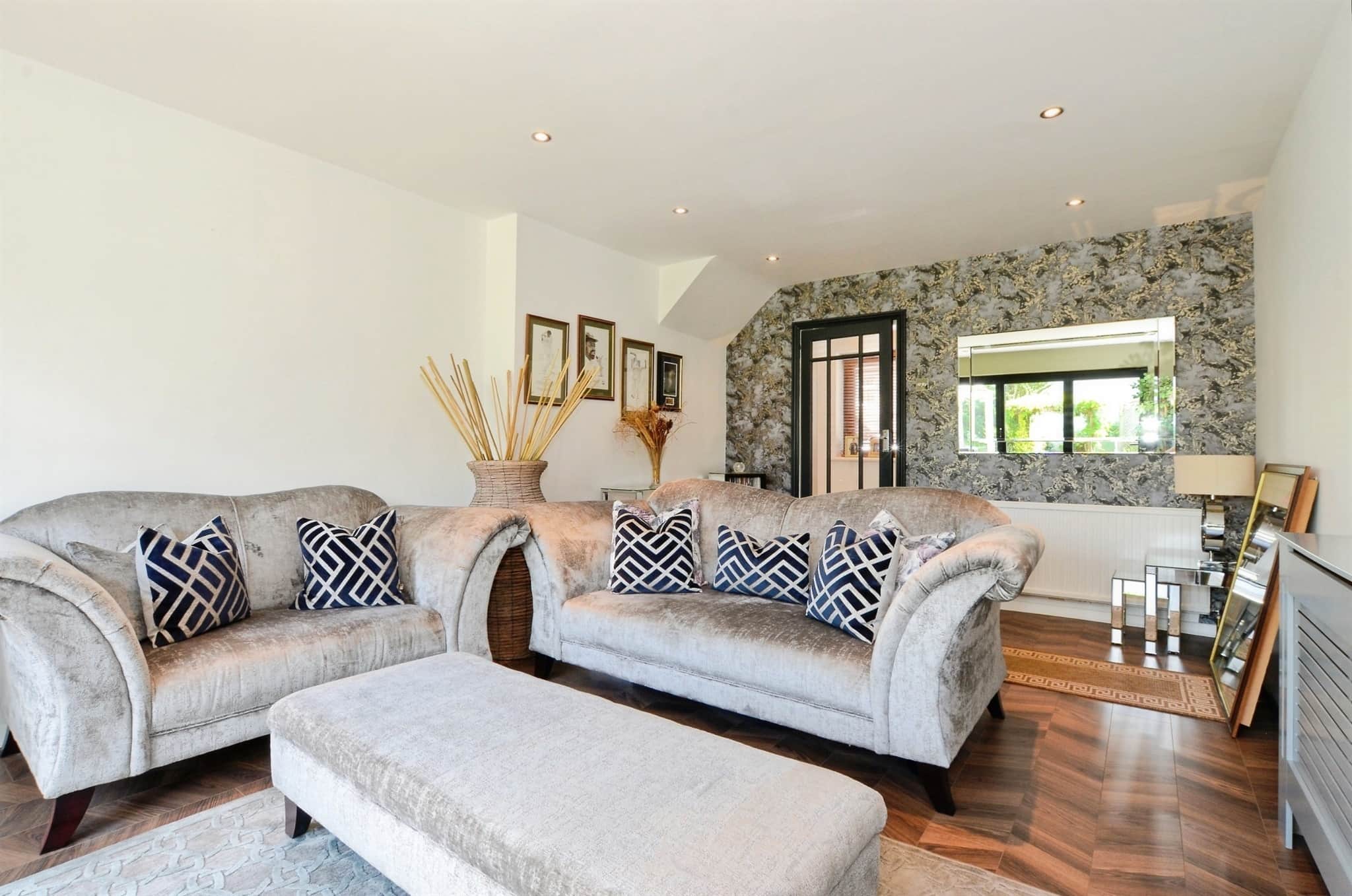 Property at Cardinal Avenue, Borehamwood