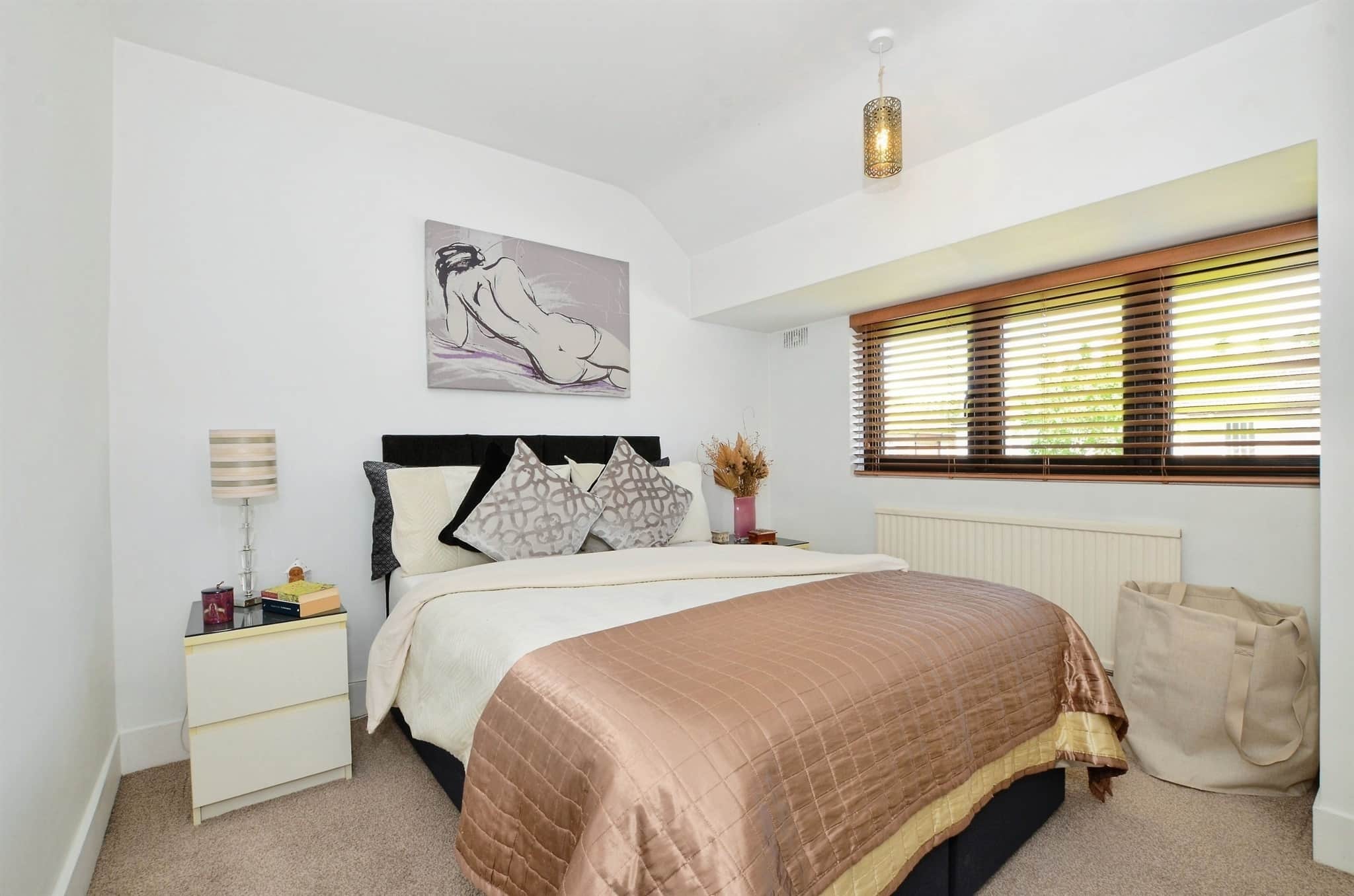 Property at Cardinal Avenue, Borehamwood