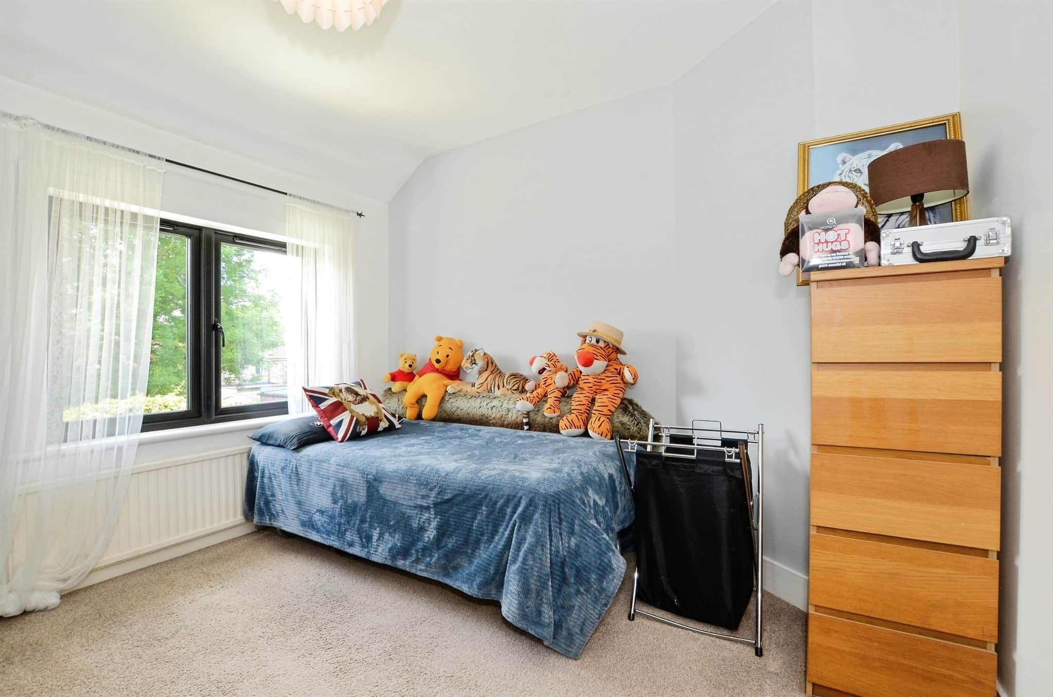 Property at Cardinal Avenue, Borehamwood