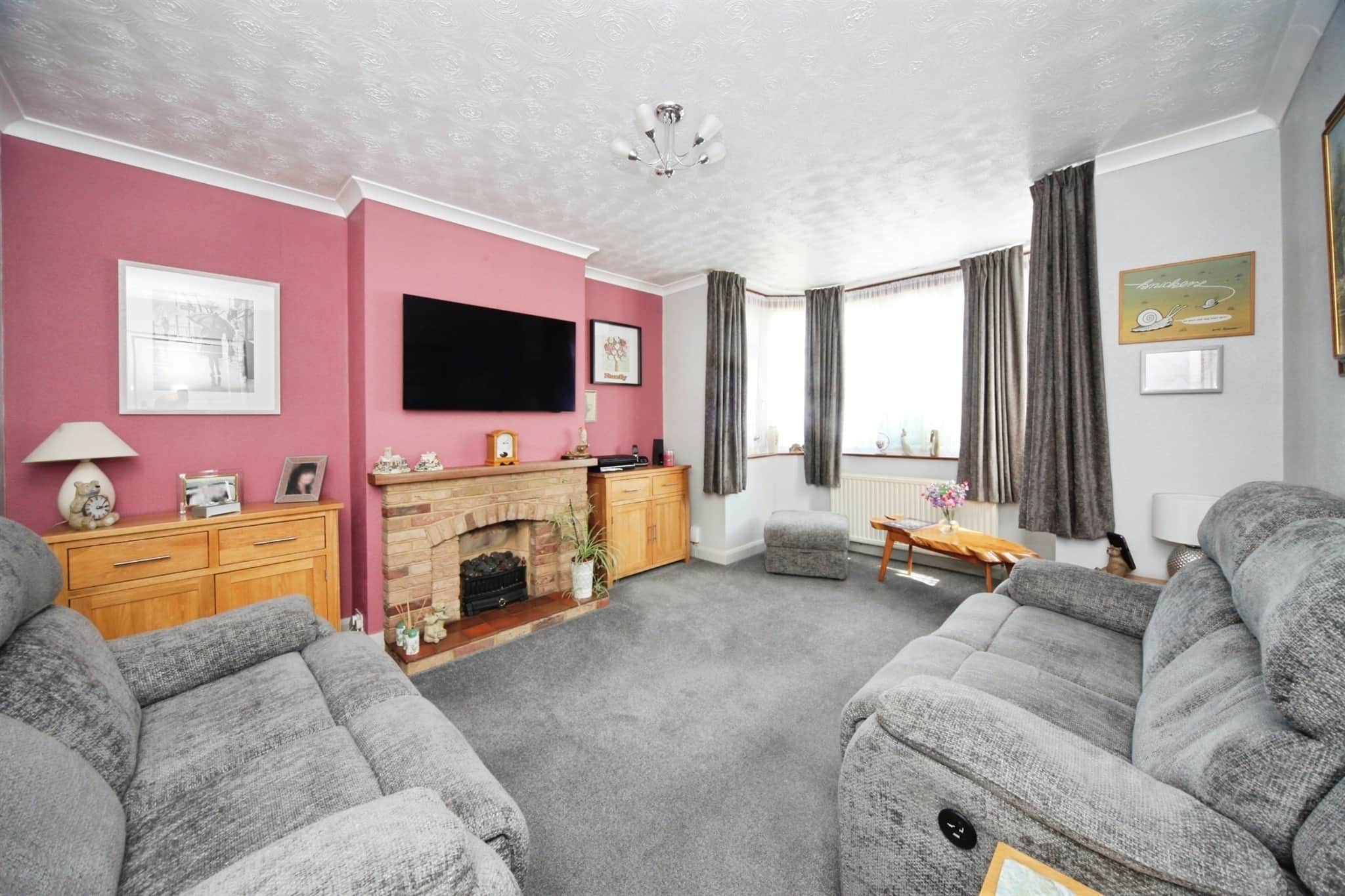 Property at Strathmore Avenue, Luton