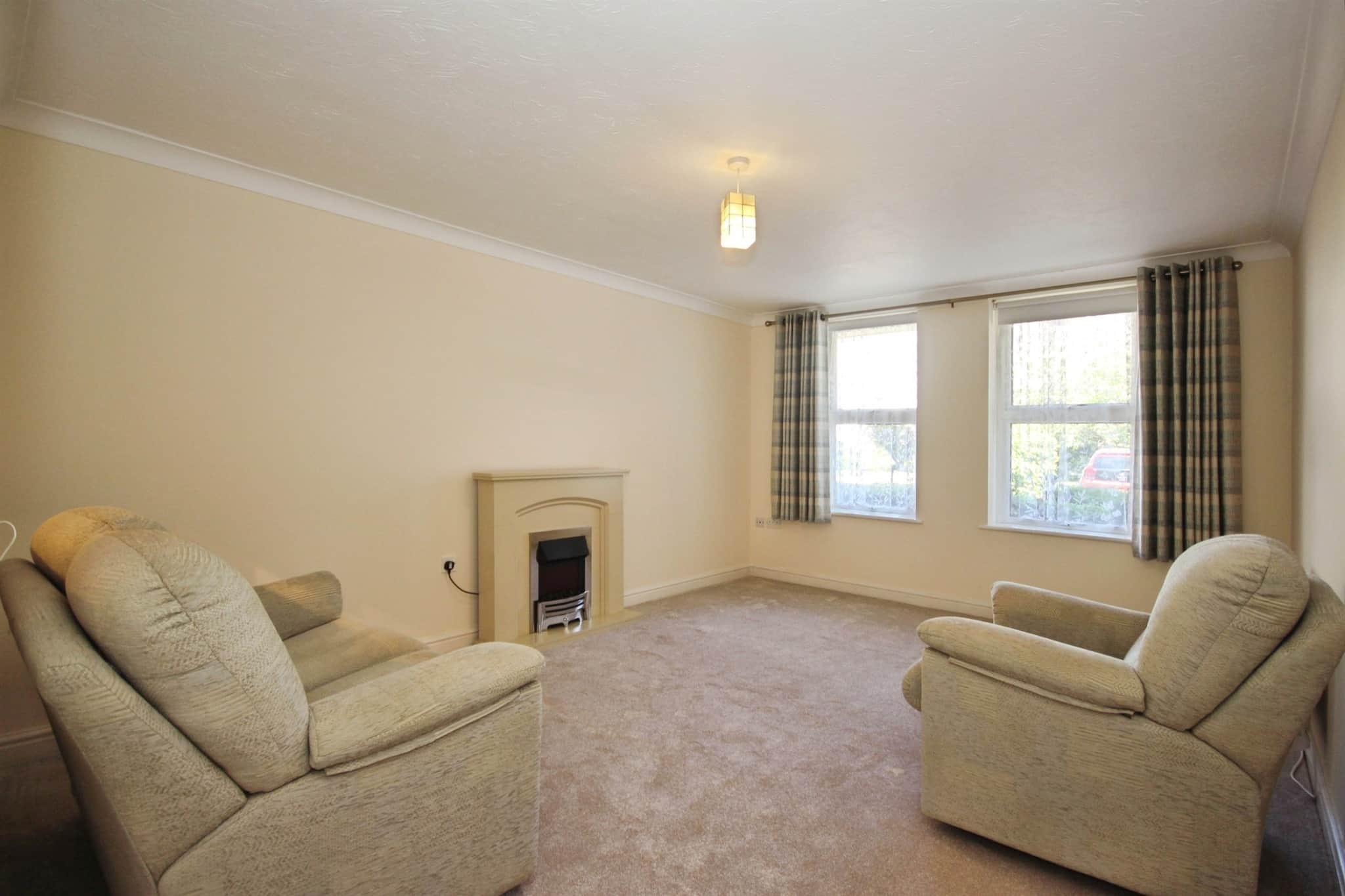 Property at Binswood Avenue, Leamington Spa