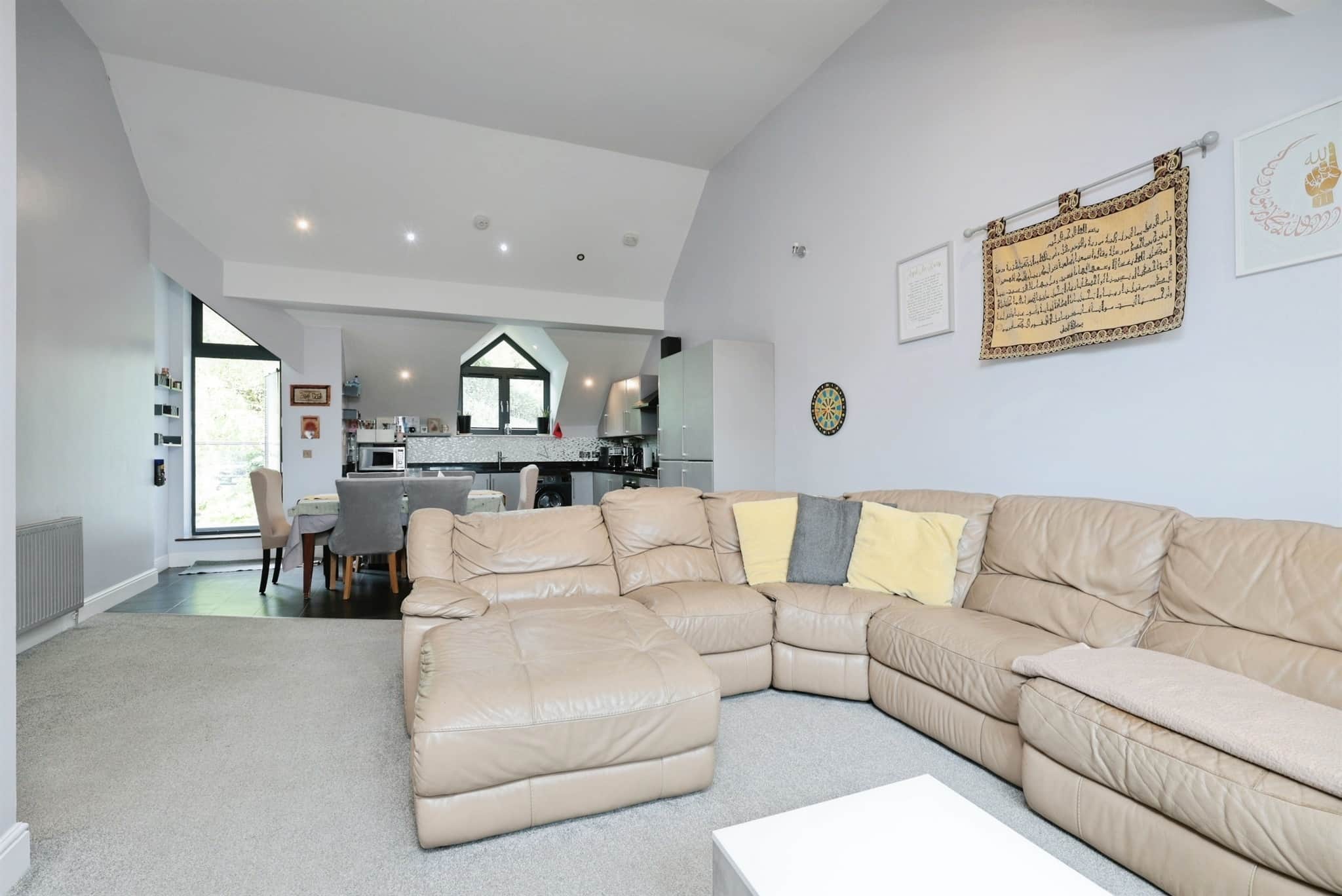 Property at Kingsmead Road, HIGH WYCOMBE