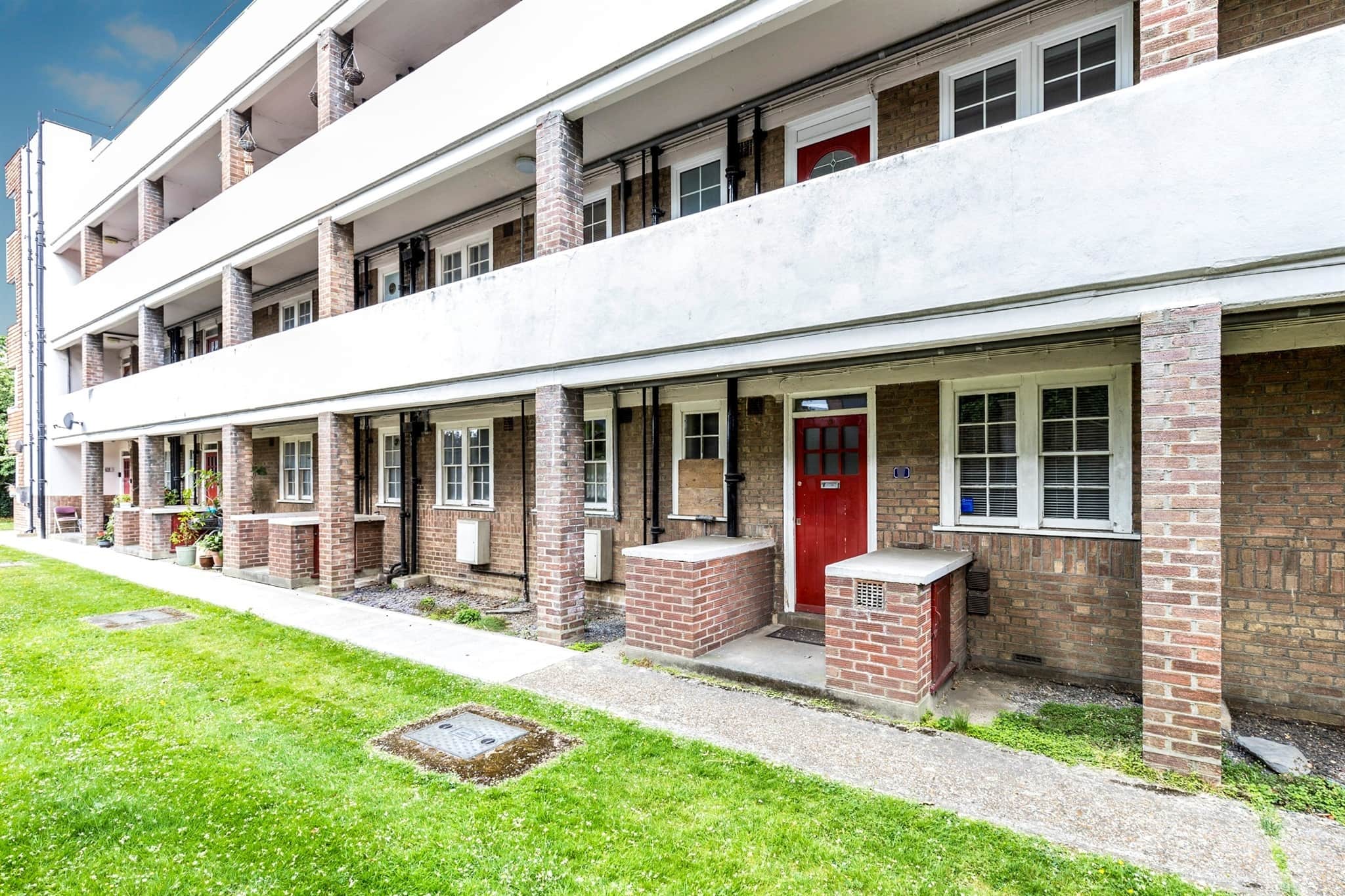 Property at Bishopric Court, Horsham