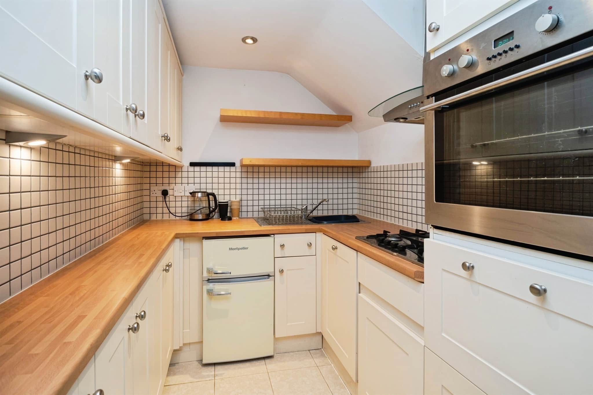 Property at Broadwater Down, Tunbridge Wells