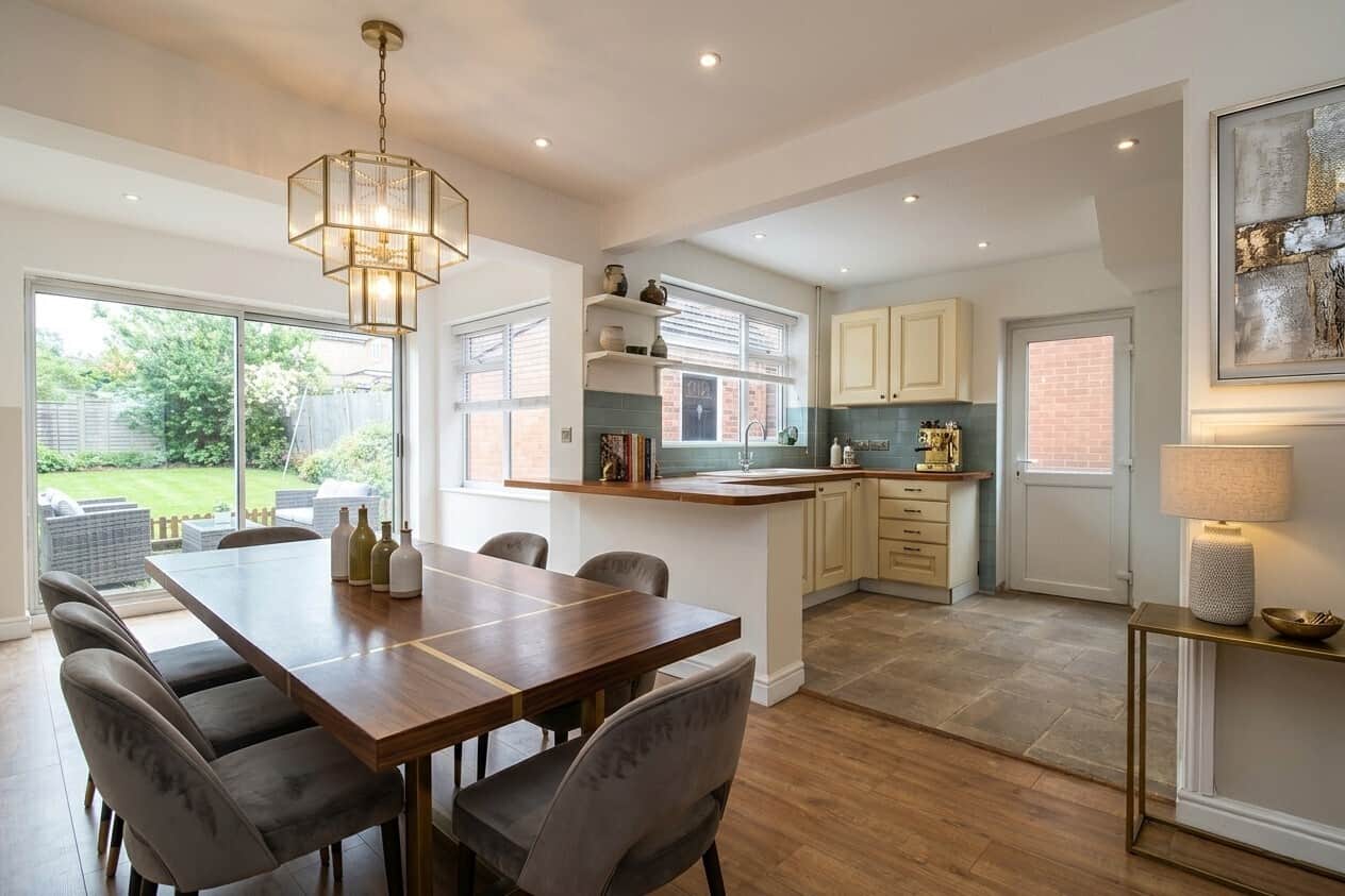 Property at Fairstone Hill, Oadby, Leicester