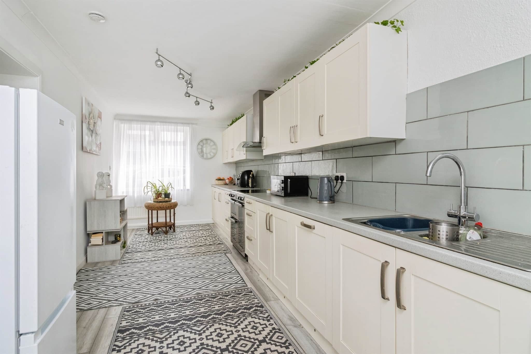 Property at Kents Lane, Torquay