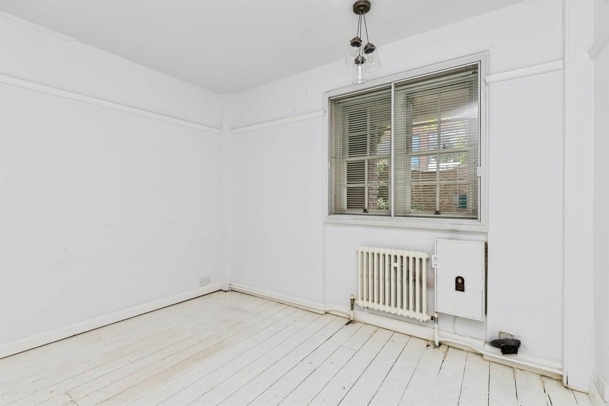 Property at Bishopric Court, Horsham