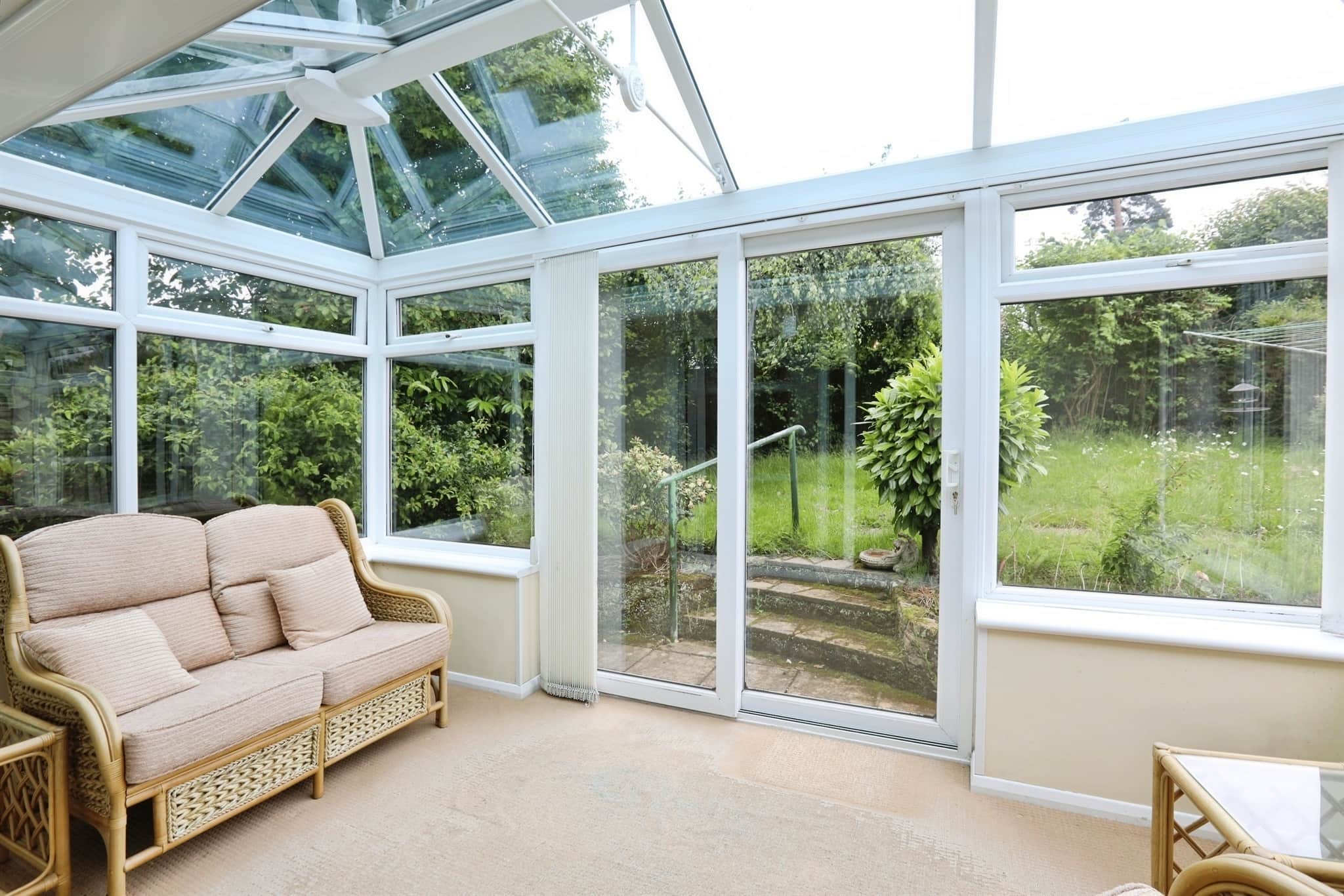 Property at Stoneleigh Close, East Grinstead