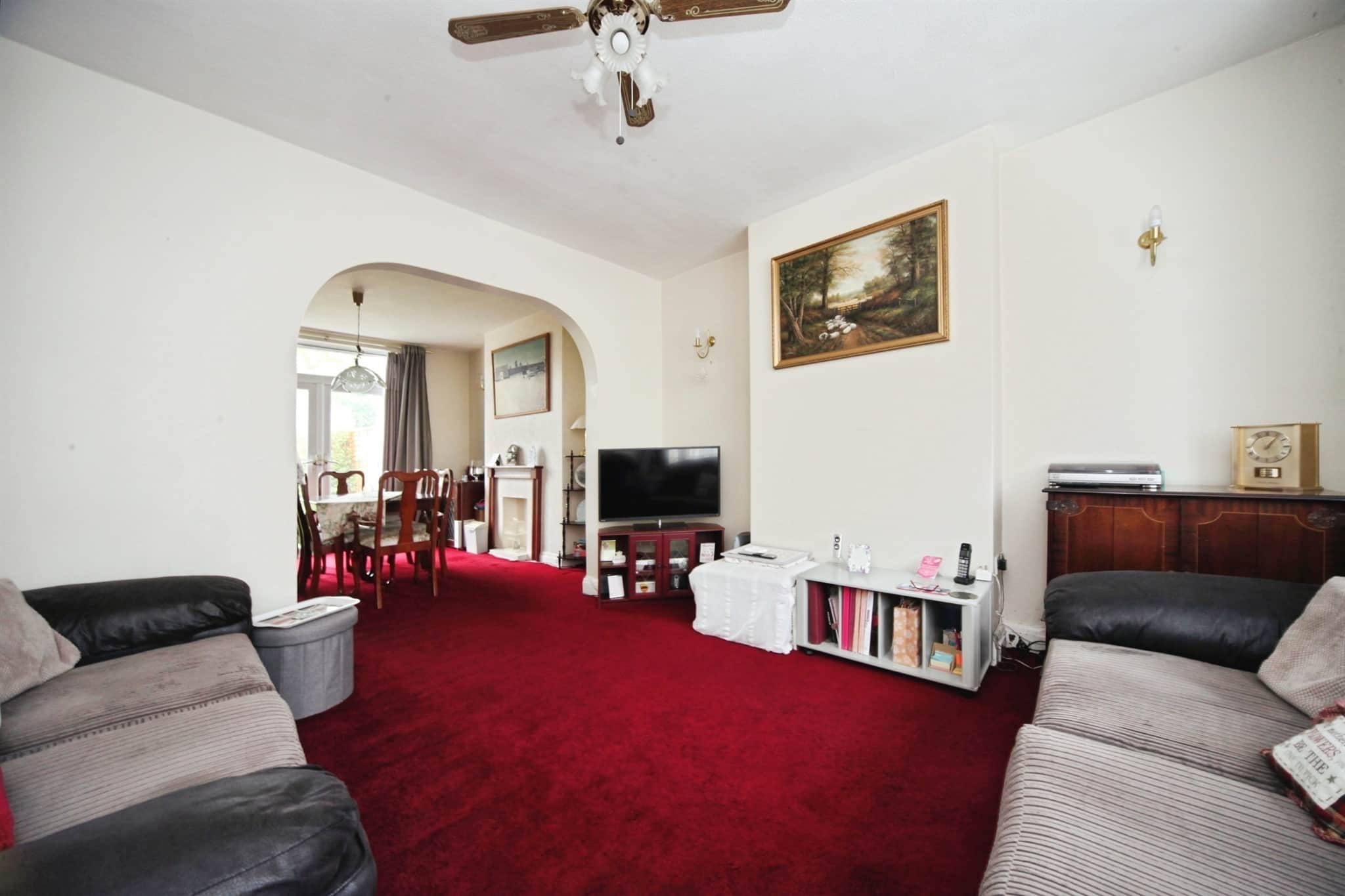 Property at St. Lawrence Avenue, Luton