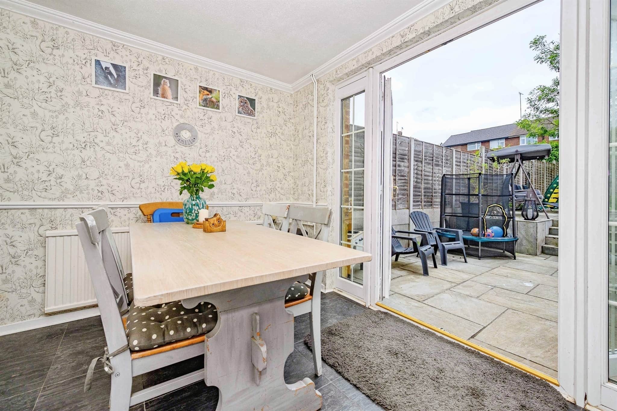 Property at Risedale Hill, Hemel Hempstead