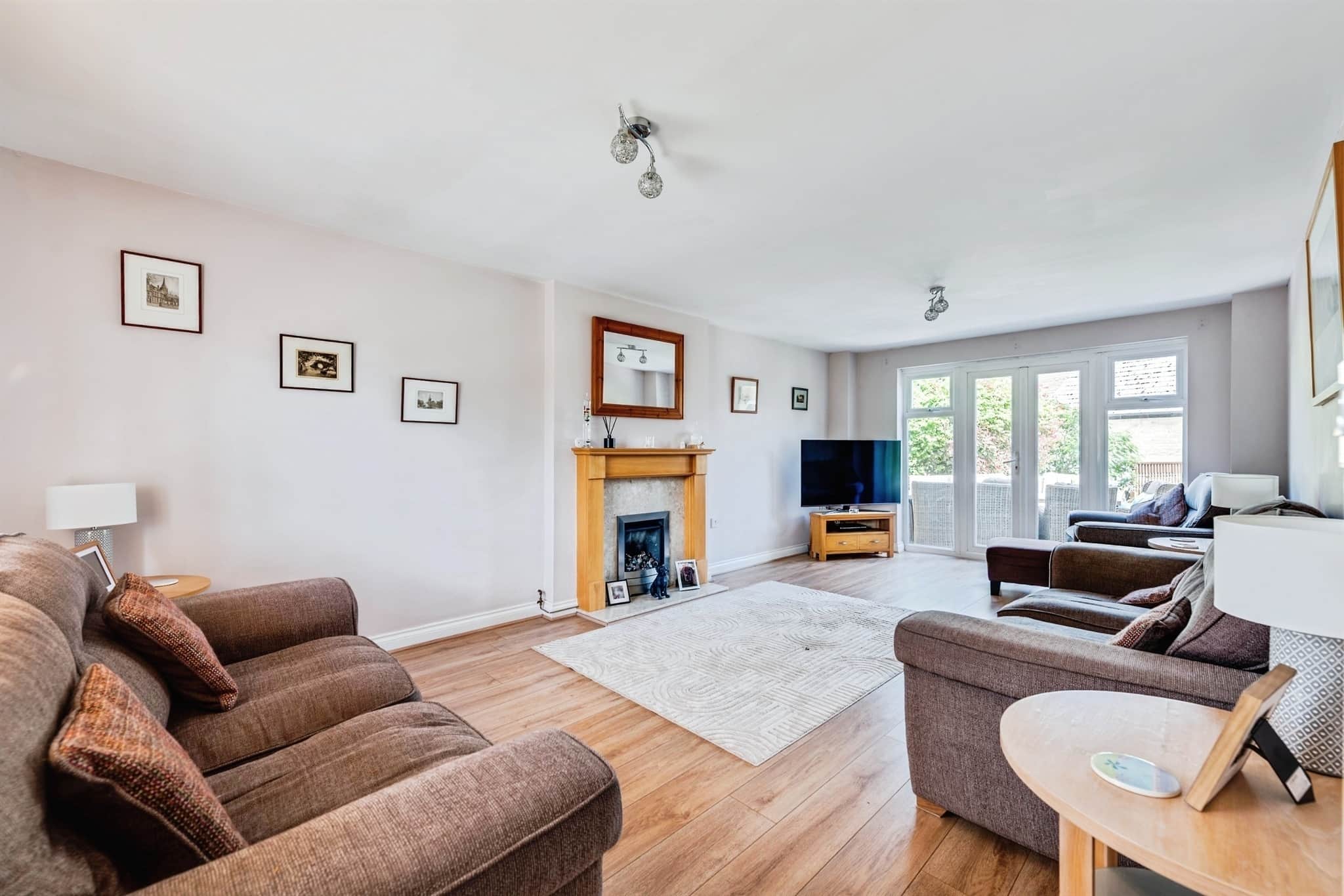 Property at Chestnut Close, Carterton