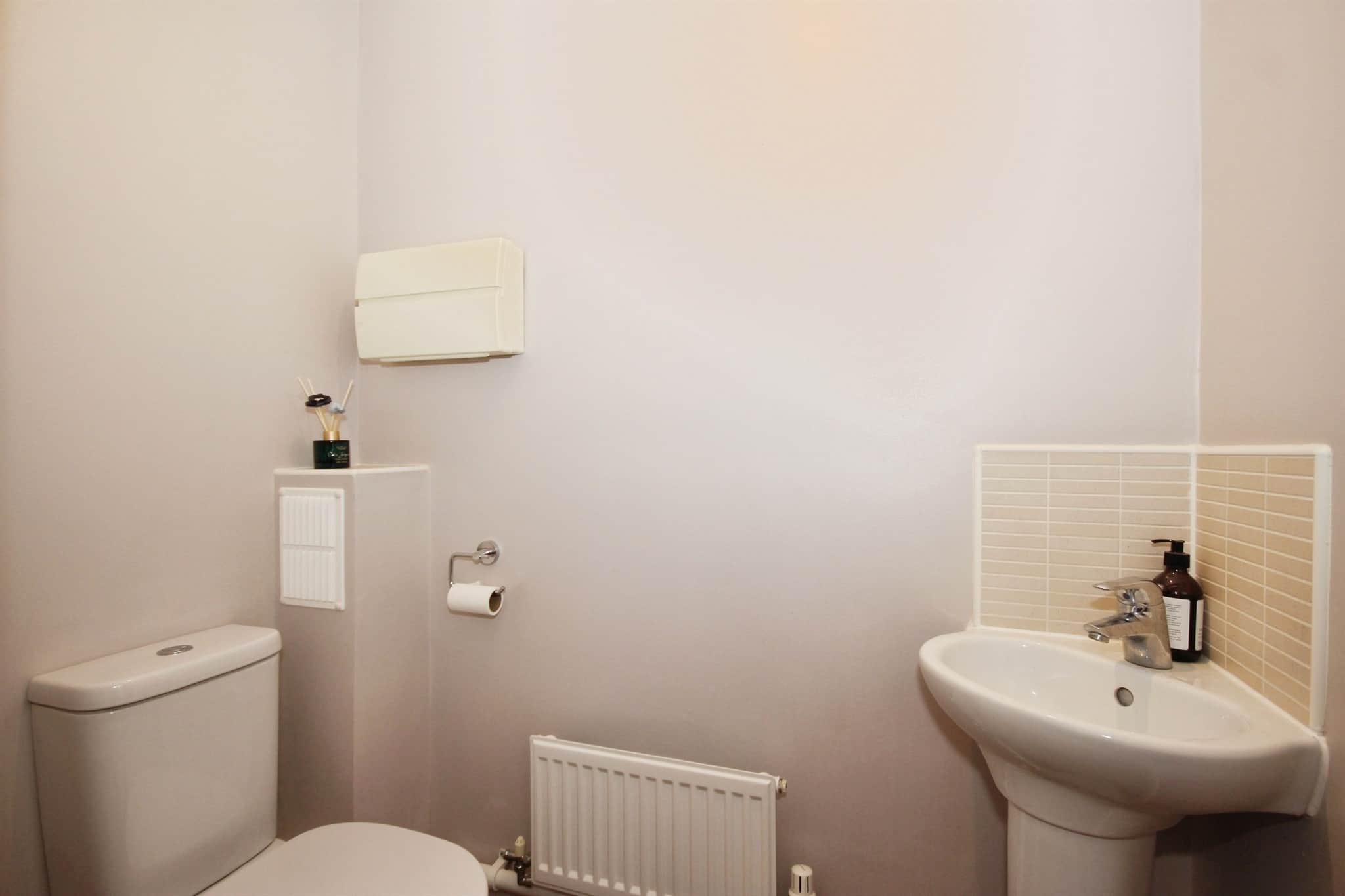 Property at Butler Close, Whitnash, Leamington Spa