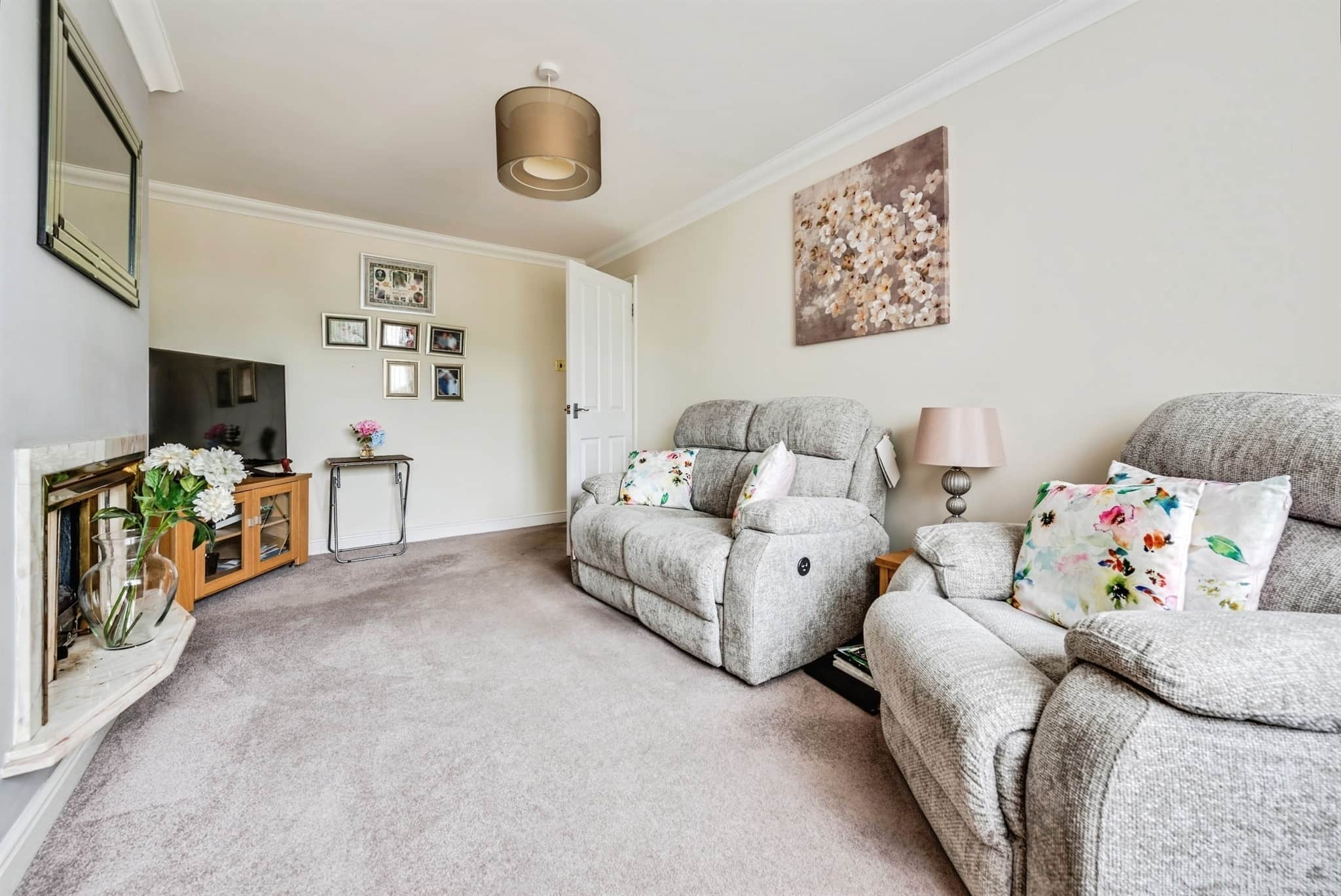 Property at Windmill Road, North Leigh, Witney