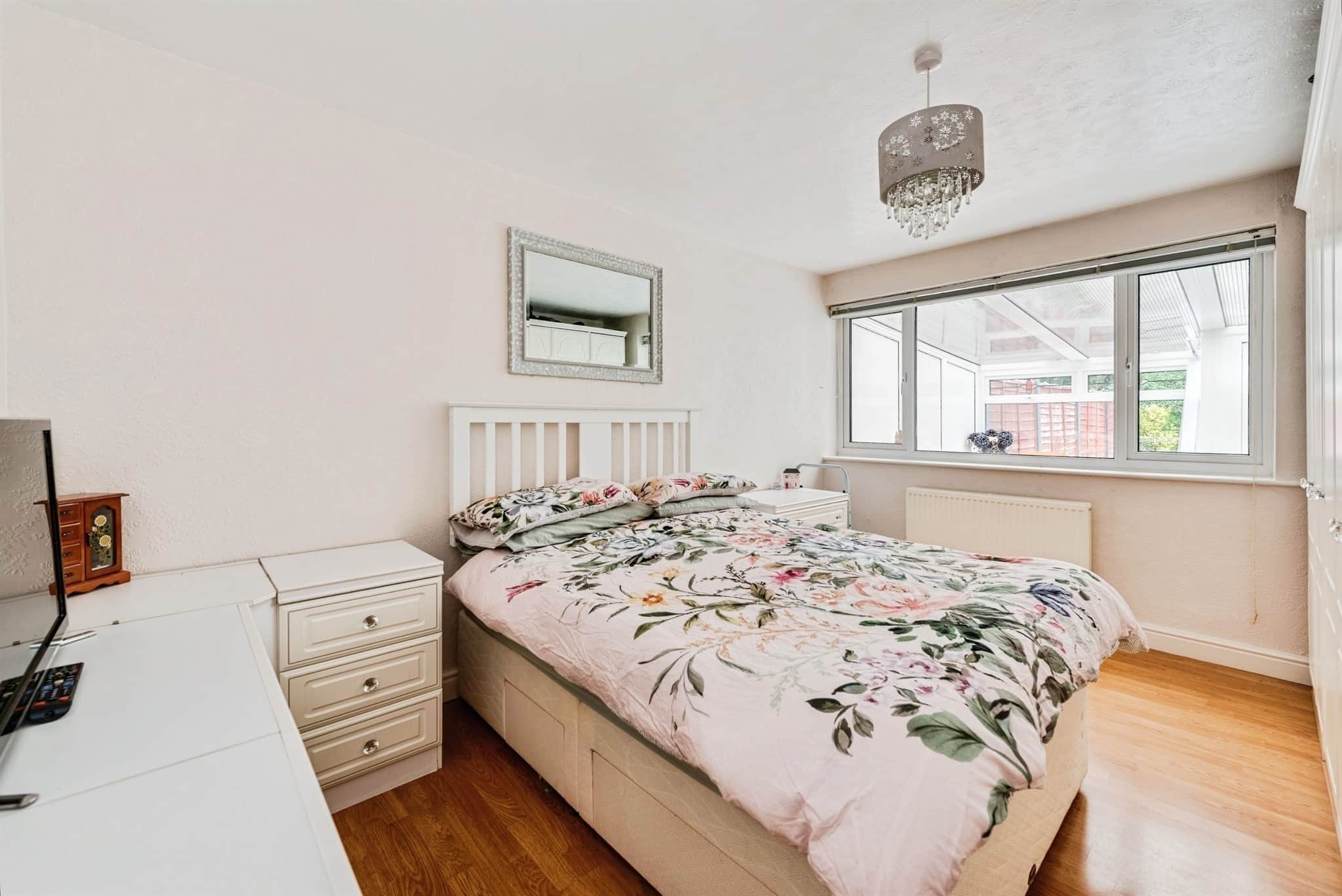 Property at Windmill Road, North Leigh, Witney