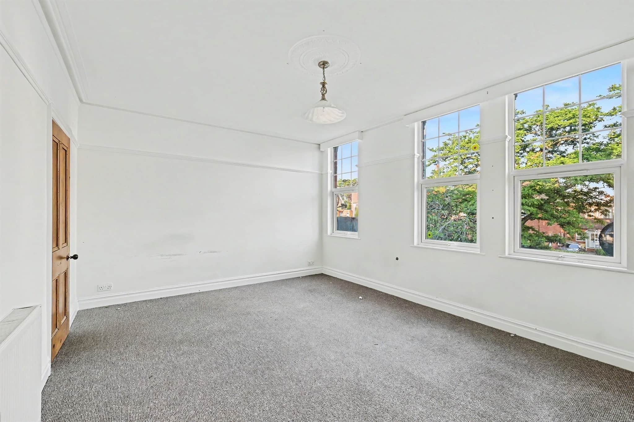 Property at Kingsley Park Terrace, Northampton