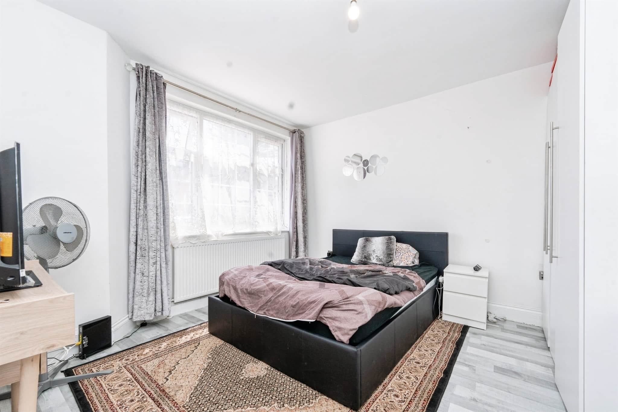 Property at View Close, HARROW