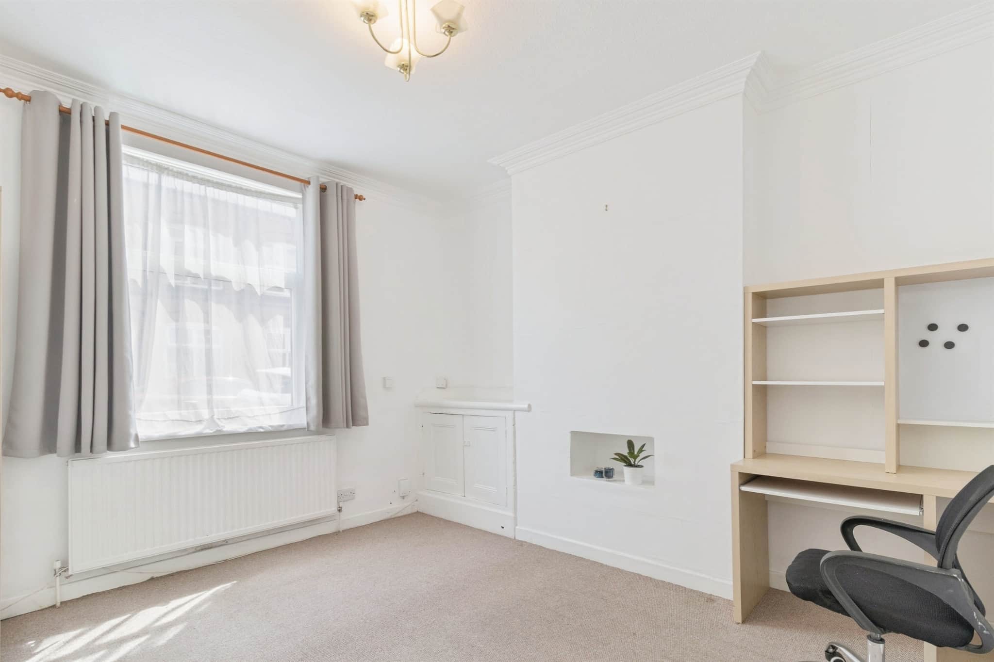 Property at Avenue Road Extension, Leicester