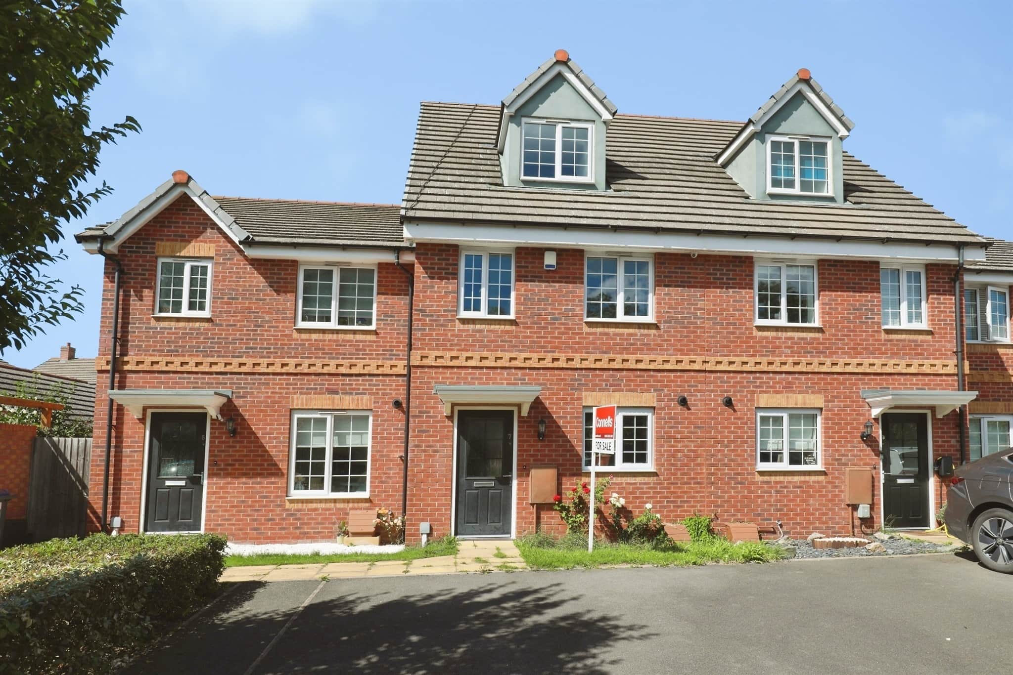 Property at Solus Gardens, Southam