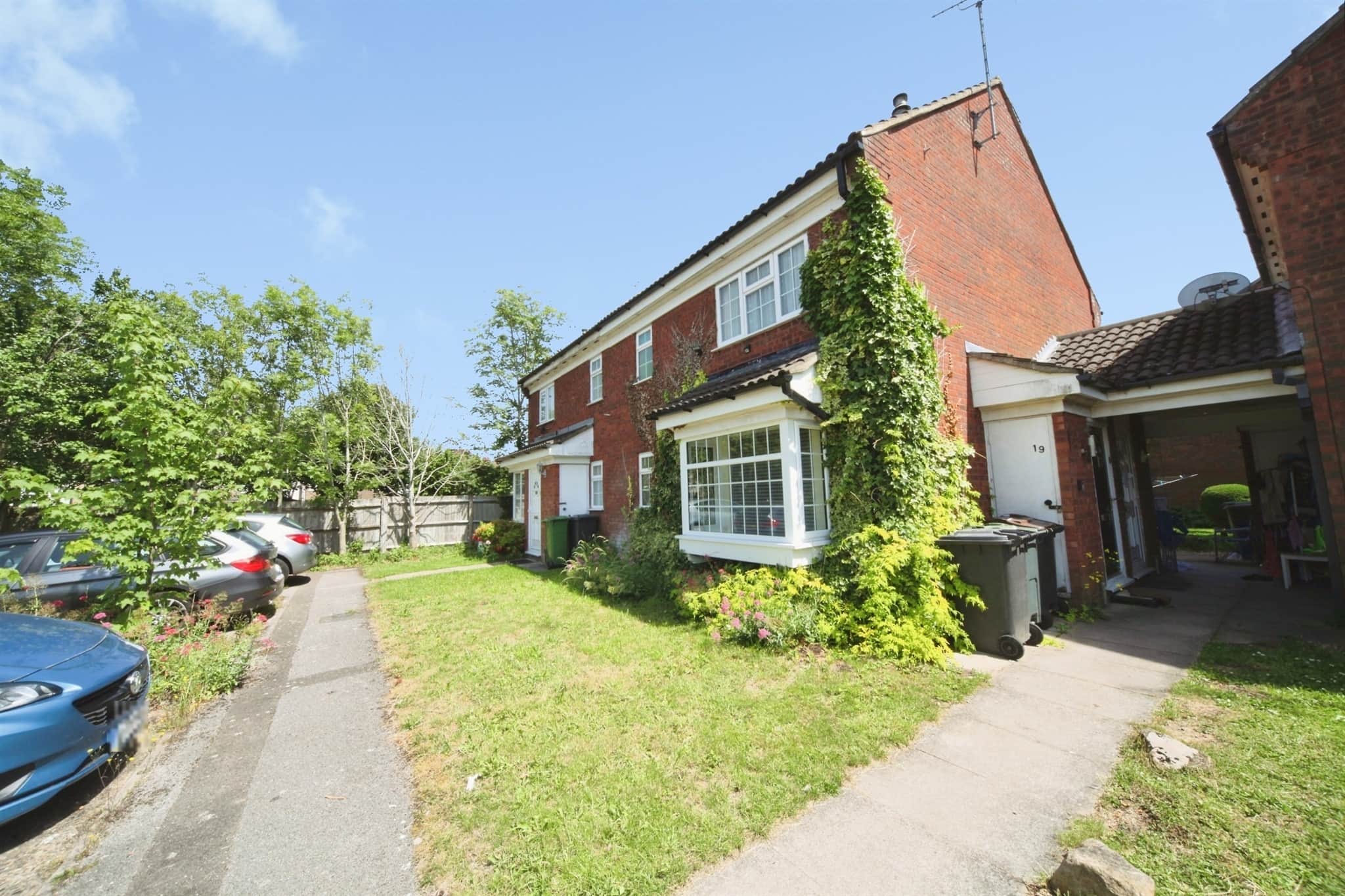 Property at Howard Close, Luton