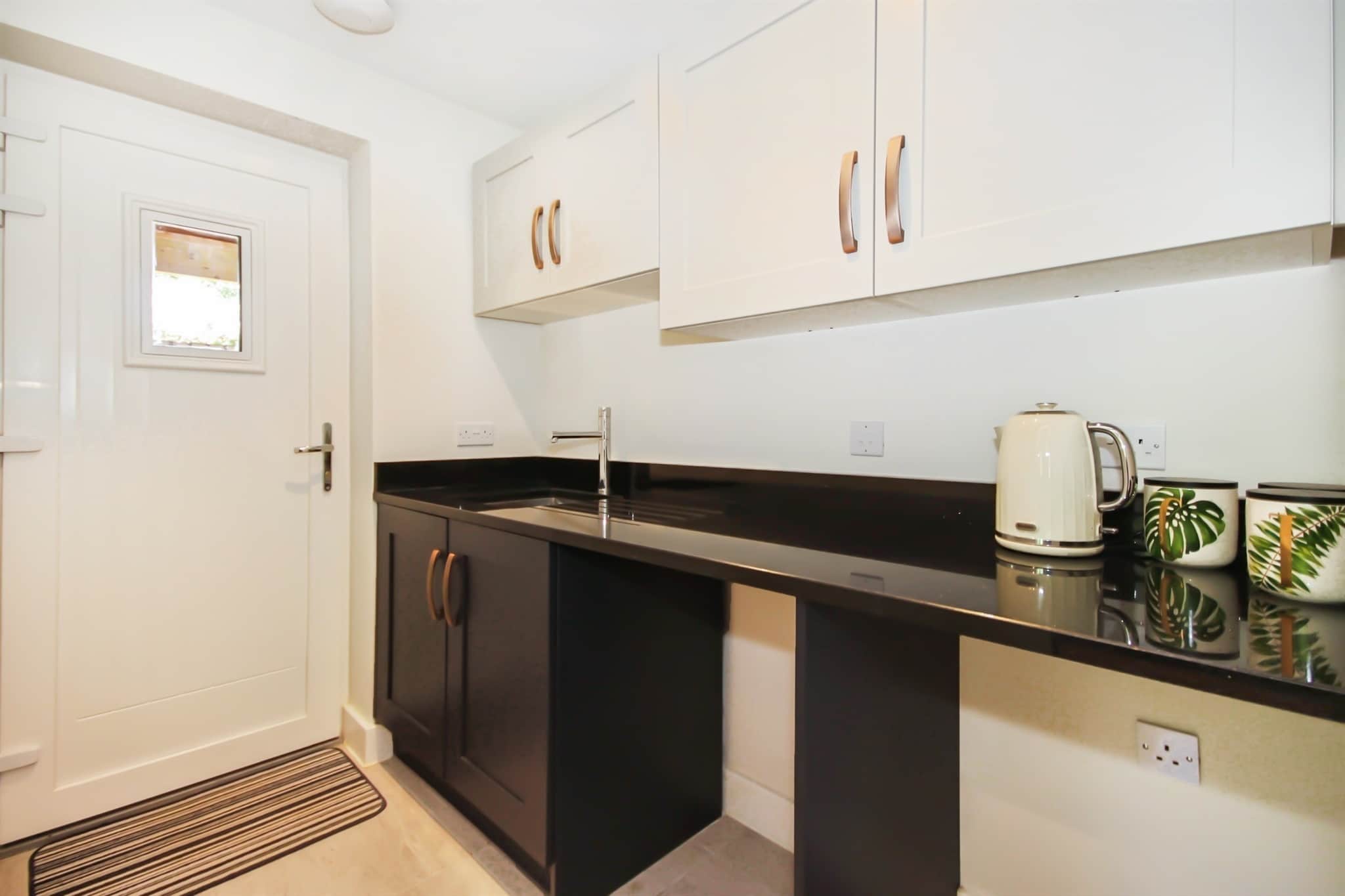 Property at Field Close, Bishops Tachbrook, Leamington Spa