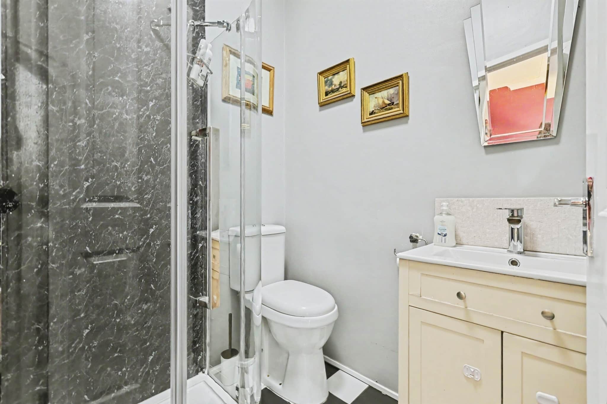 Property at Kingsthorpe Grove, Northampton