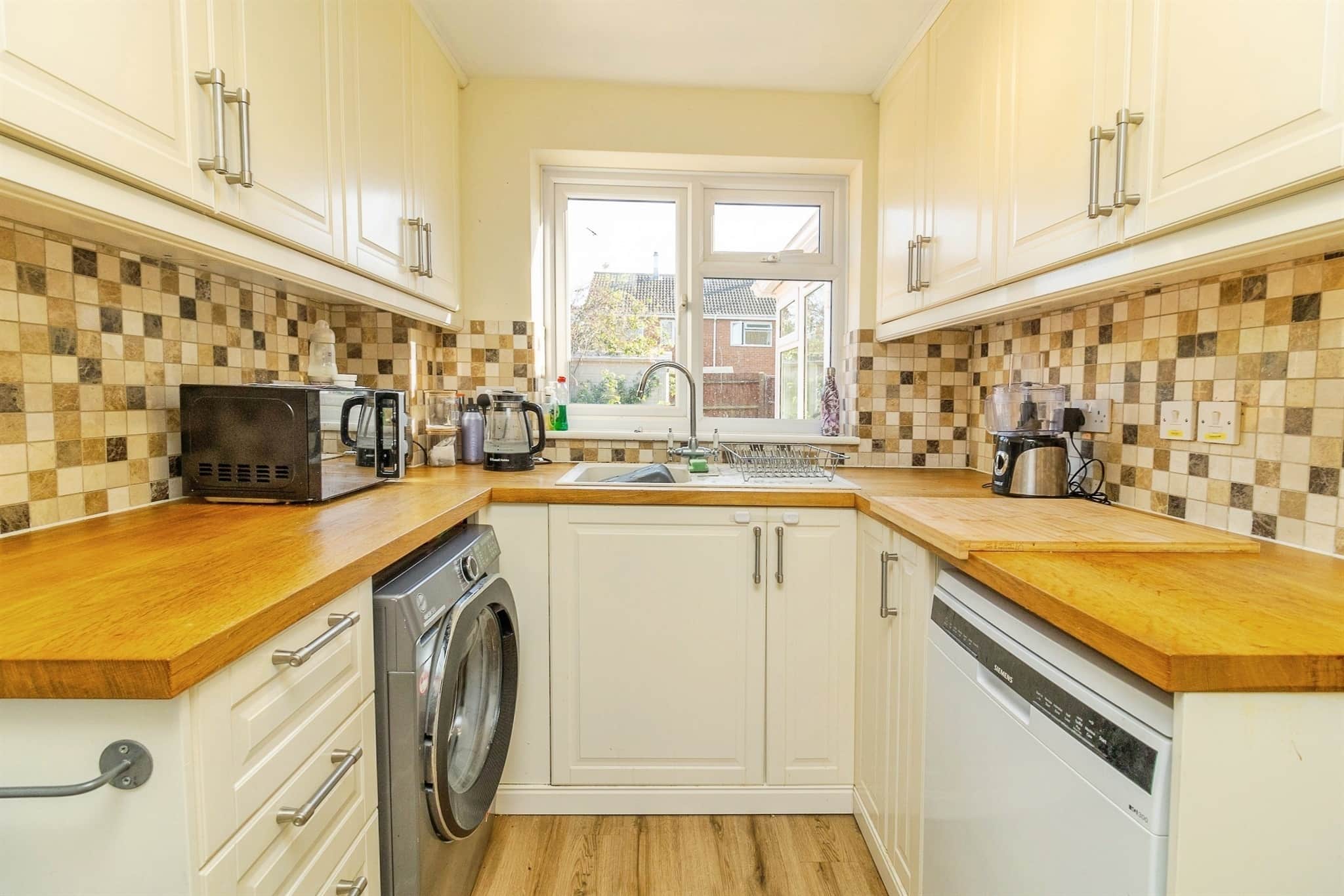 Property at Almond Road, Leighton Buzzard