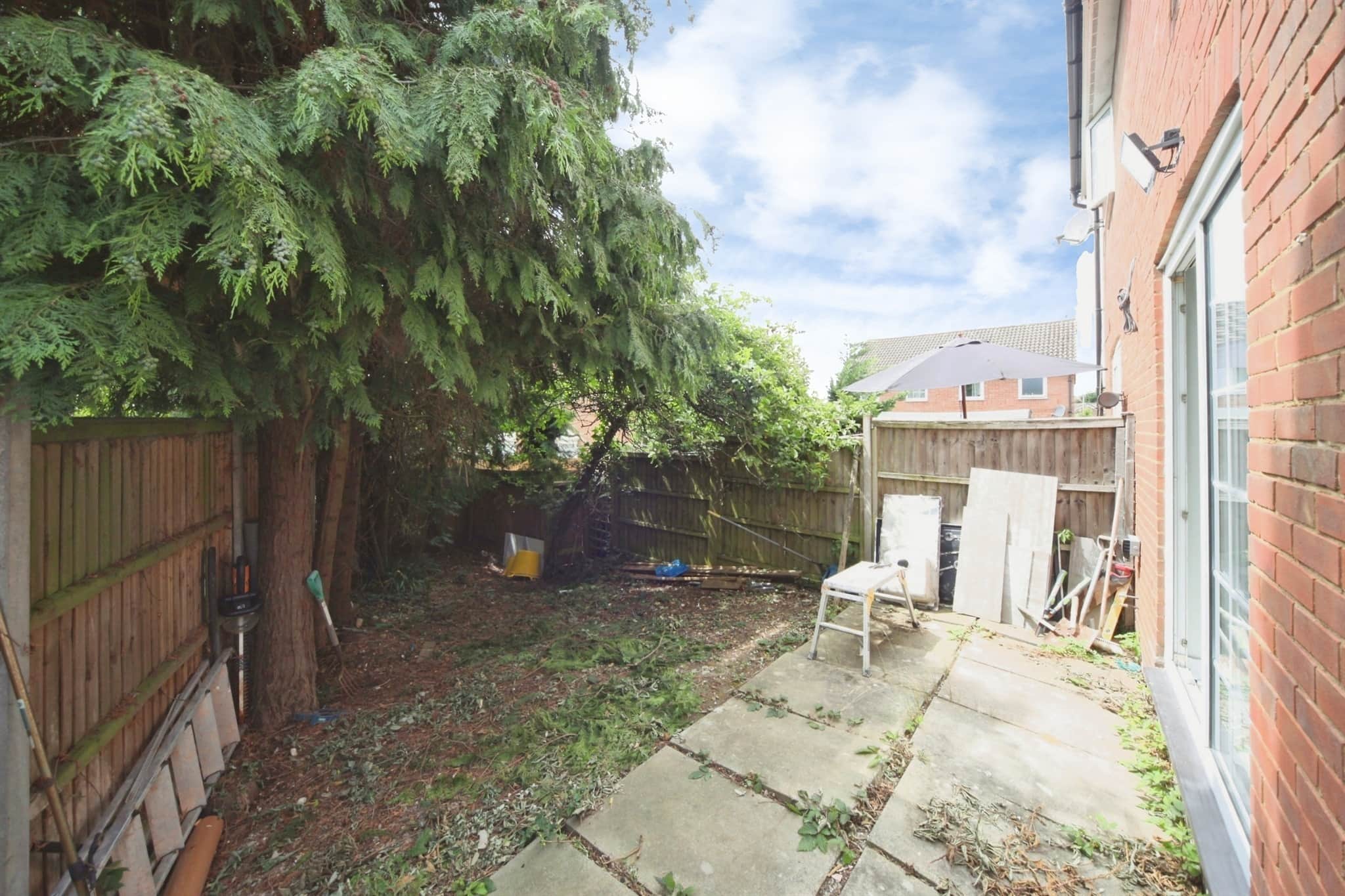 Property at Felton Close, Luton