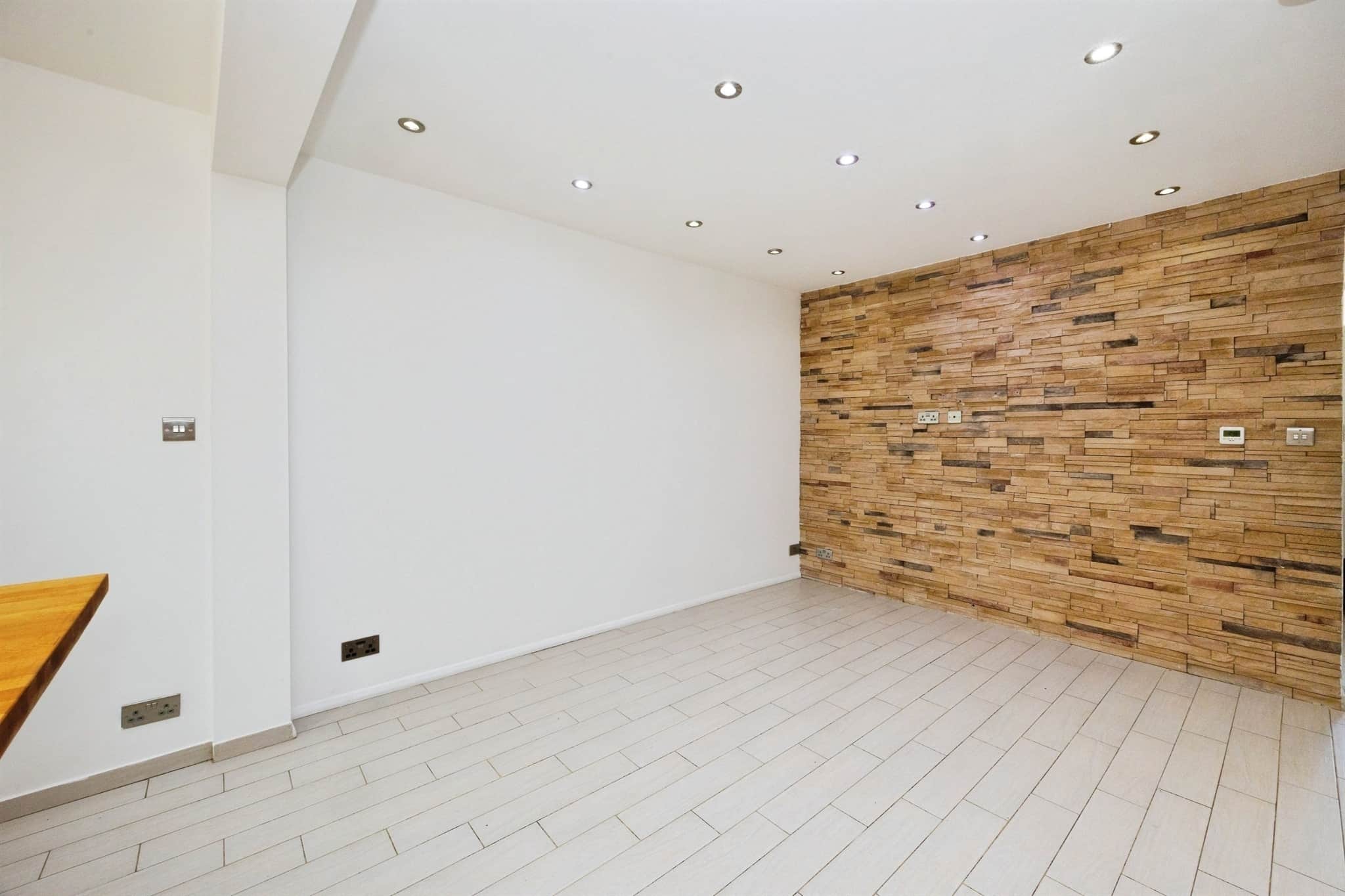 Property at Linden Road, Ashford