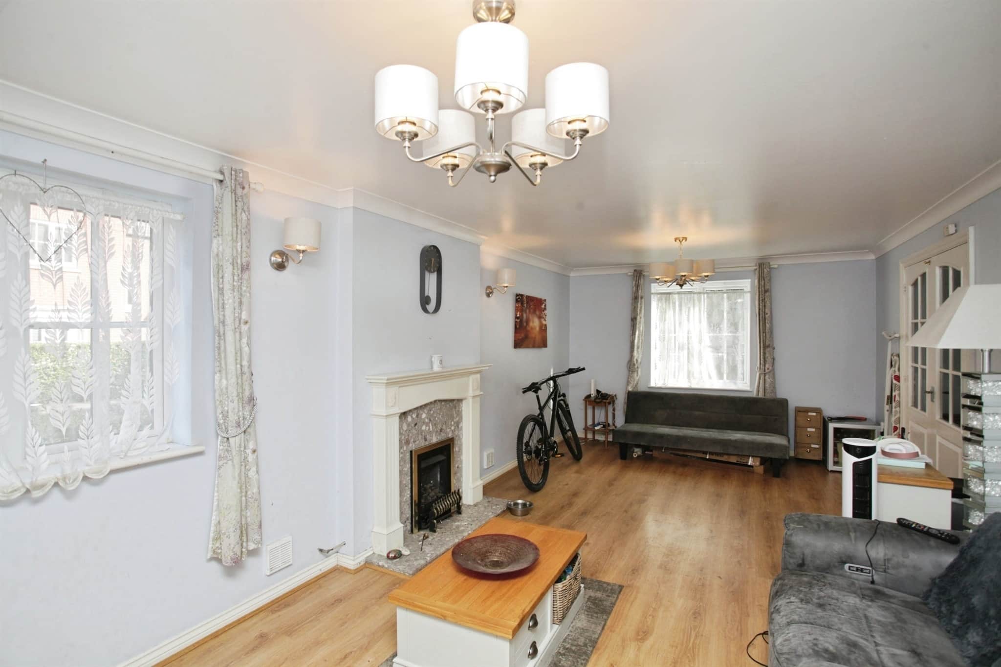 Property at Coton Park Drive, RUGBY
