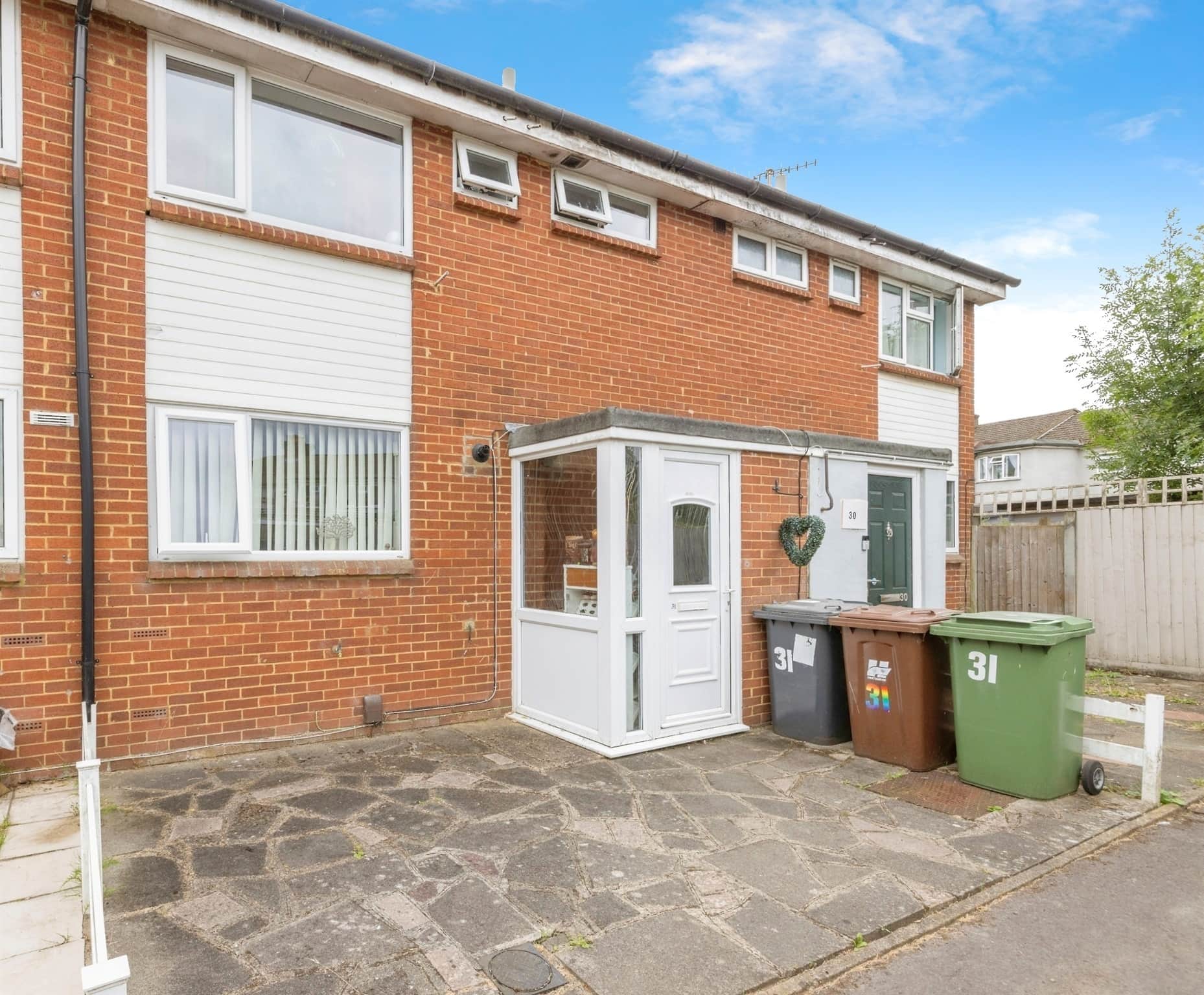Property at Cooks Mead, Bushey