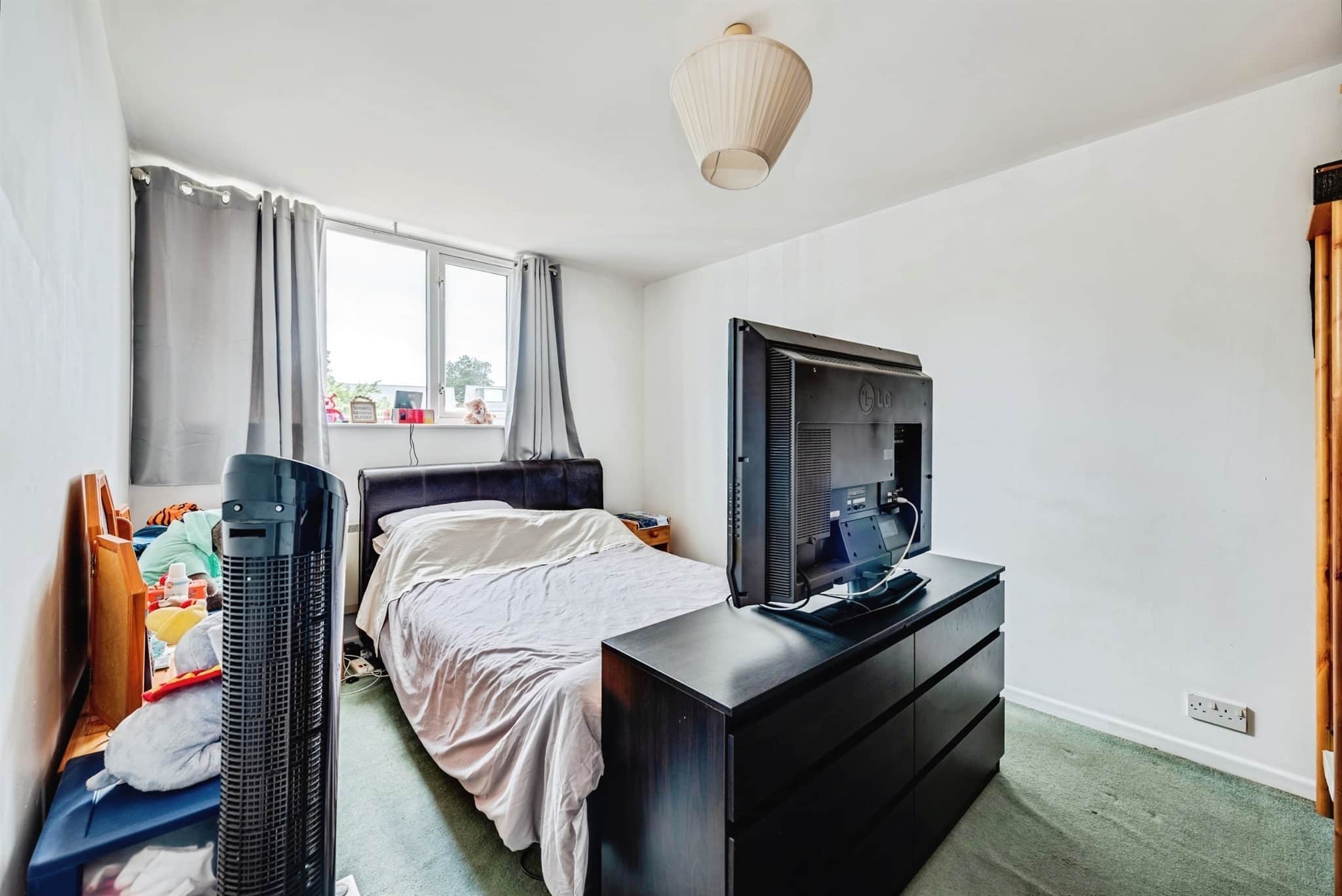 Property at Alvescot Road, Carterton