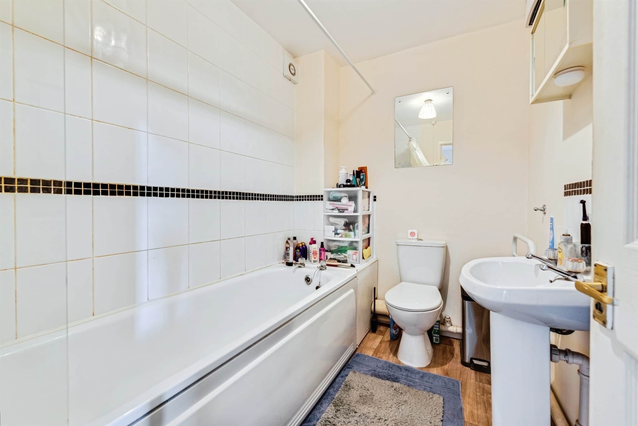 Property at Alvescot Road, Carterton