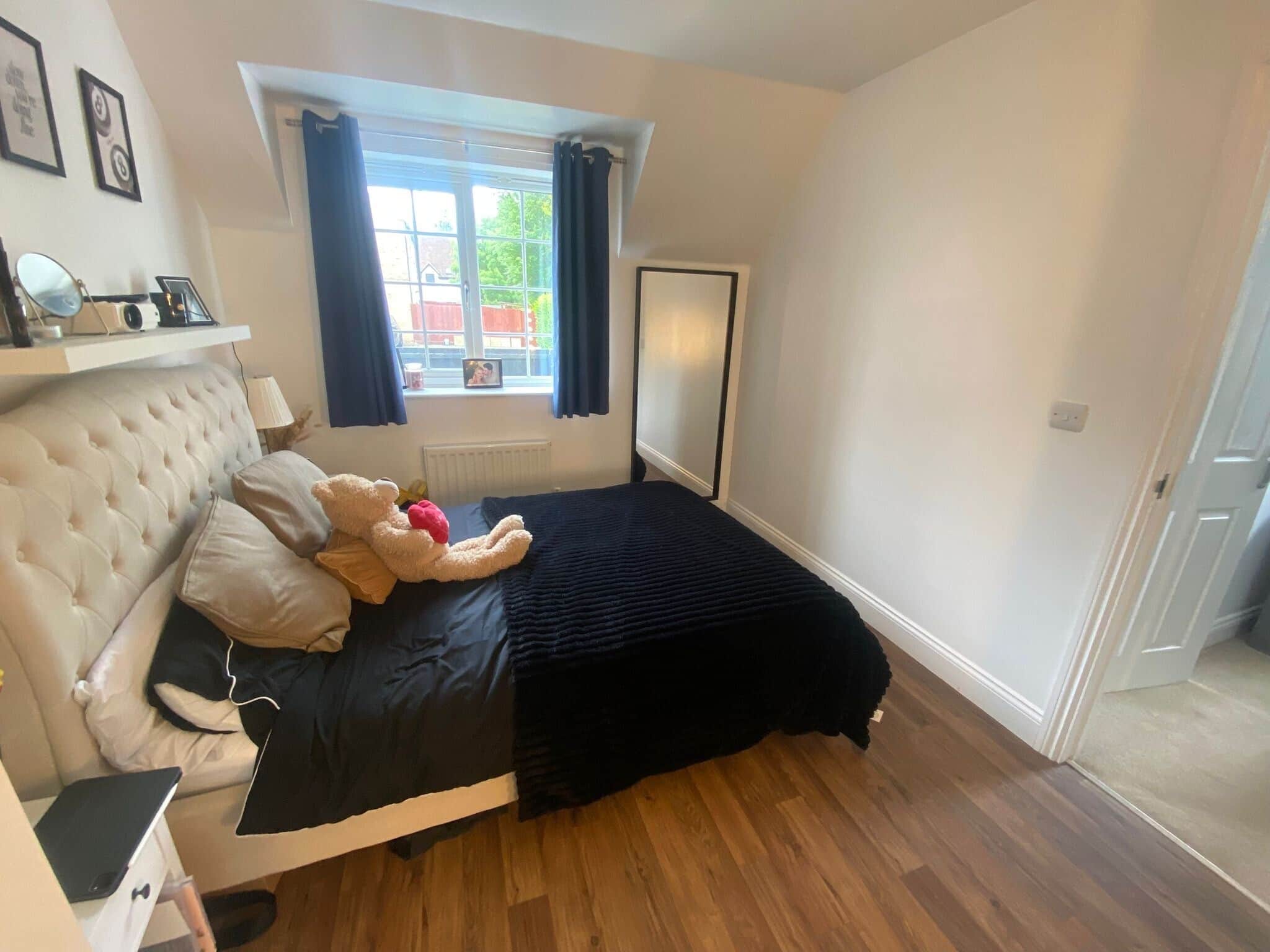 Property at Pine Walk, Silsoe, Bedford