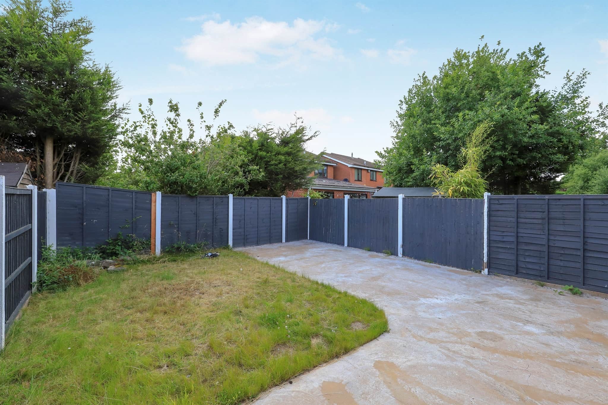 Property at Sheaves Close, Sedgemoor Park, Bilston