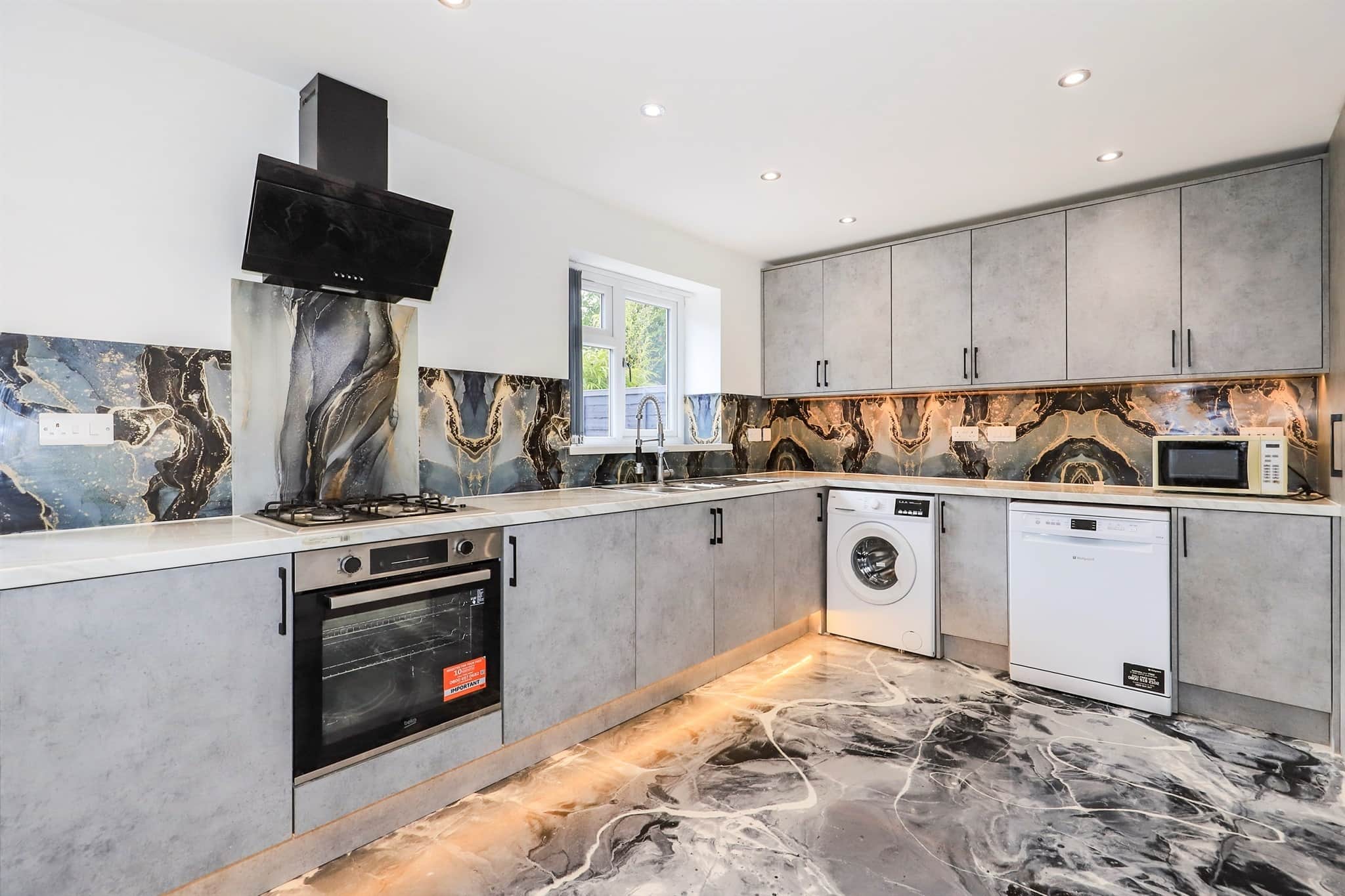 Property at Sheaves Close, Sedgemoor Park, Bilston