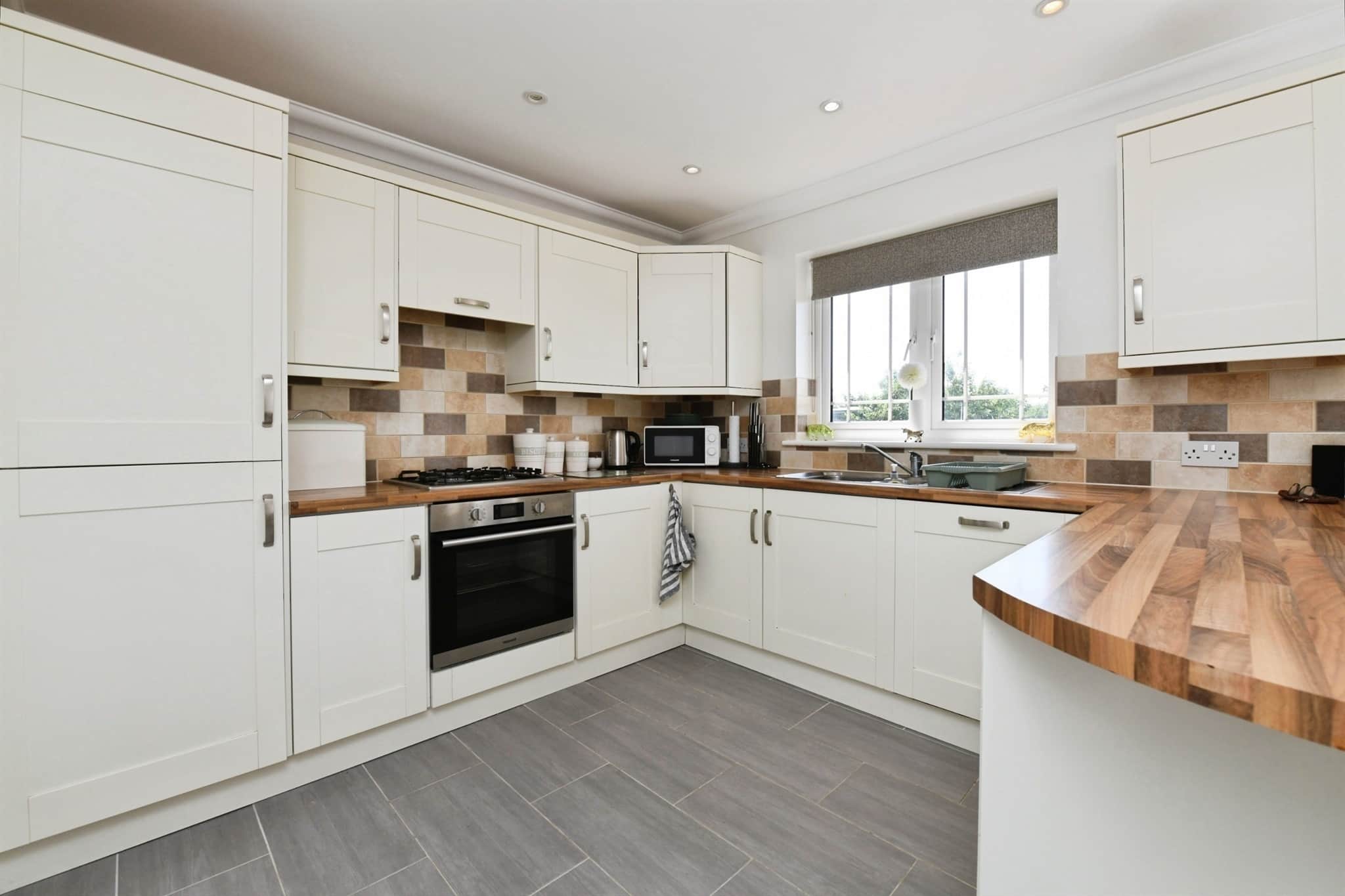 Property at Kingsway, Hullbridge, Hockley