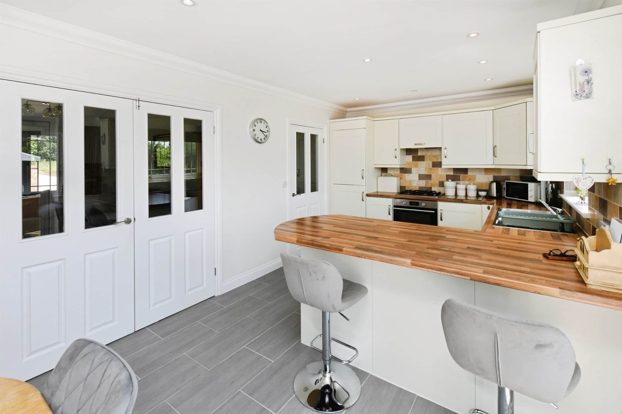 Property at Kingsway, Hullbridge, Hockley