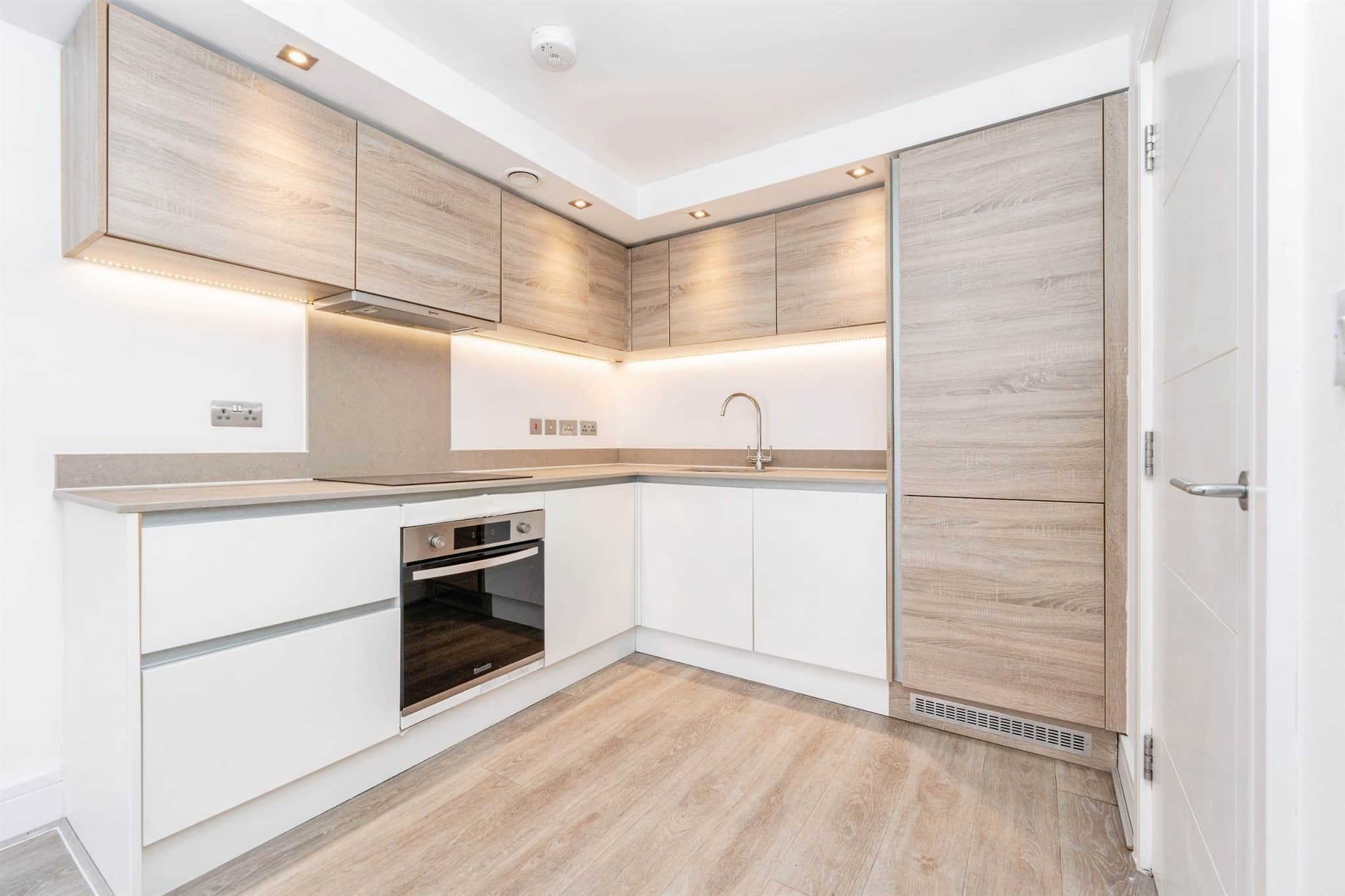 Property at Station Road, Edgware