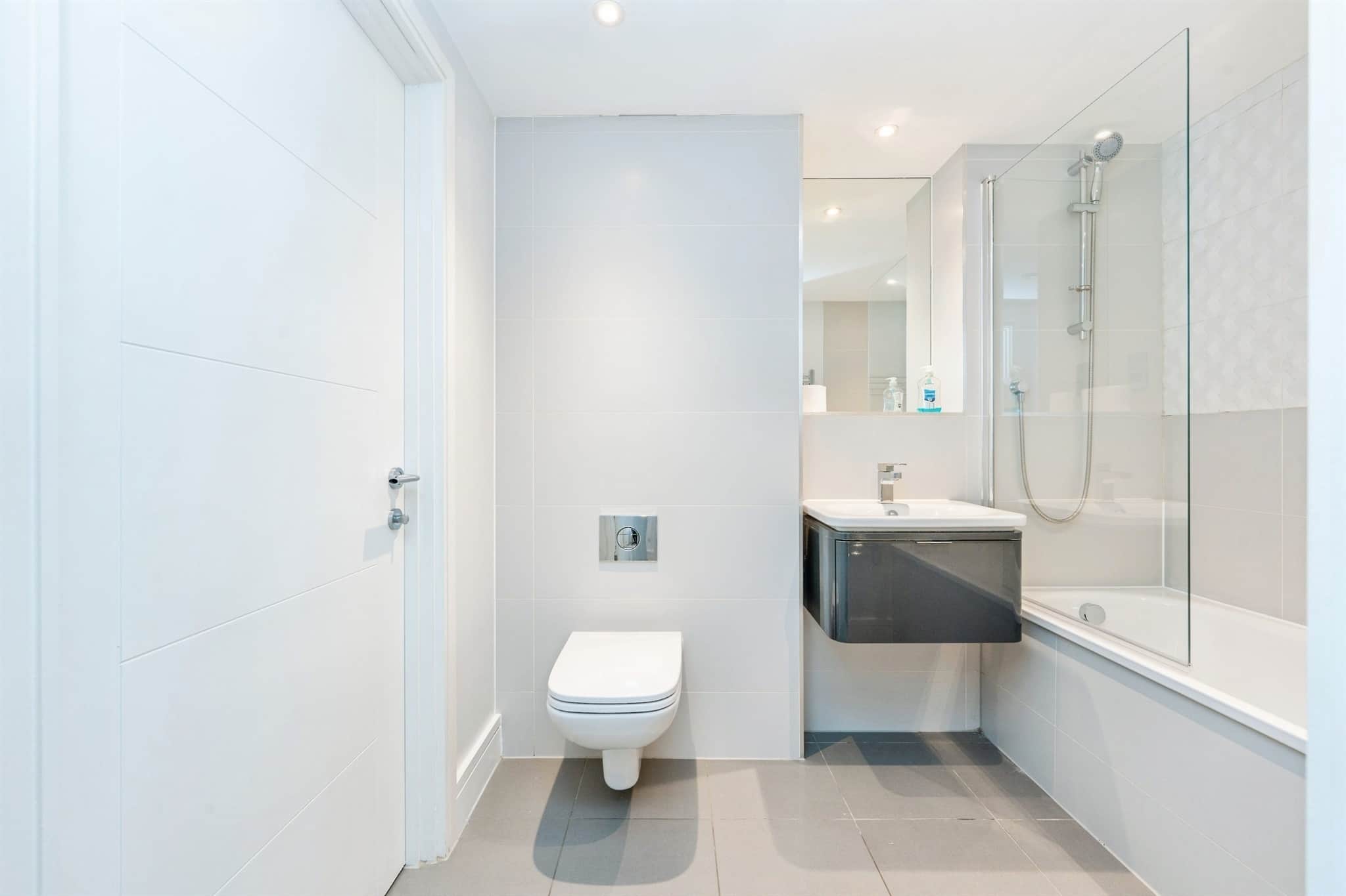 Property at Station Road, Edgware