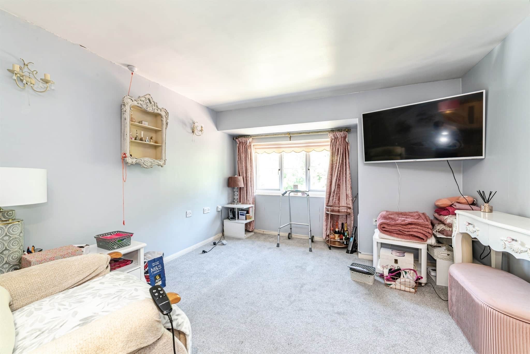 Property at Oakfields, Lychpit, Basingstoke