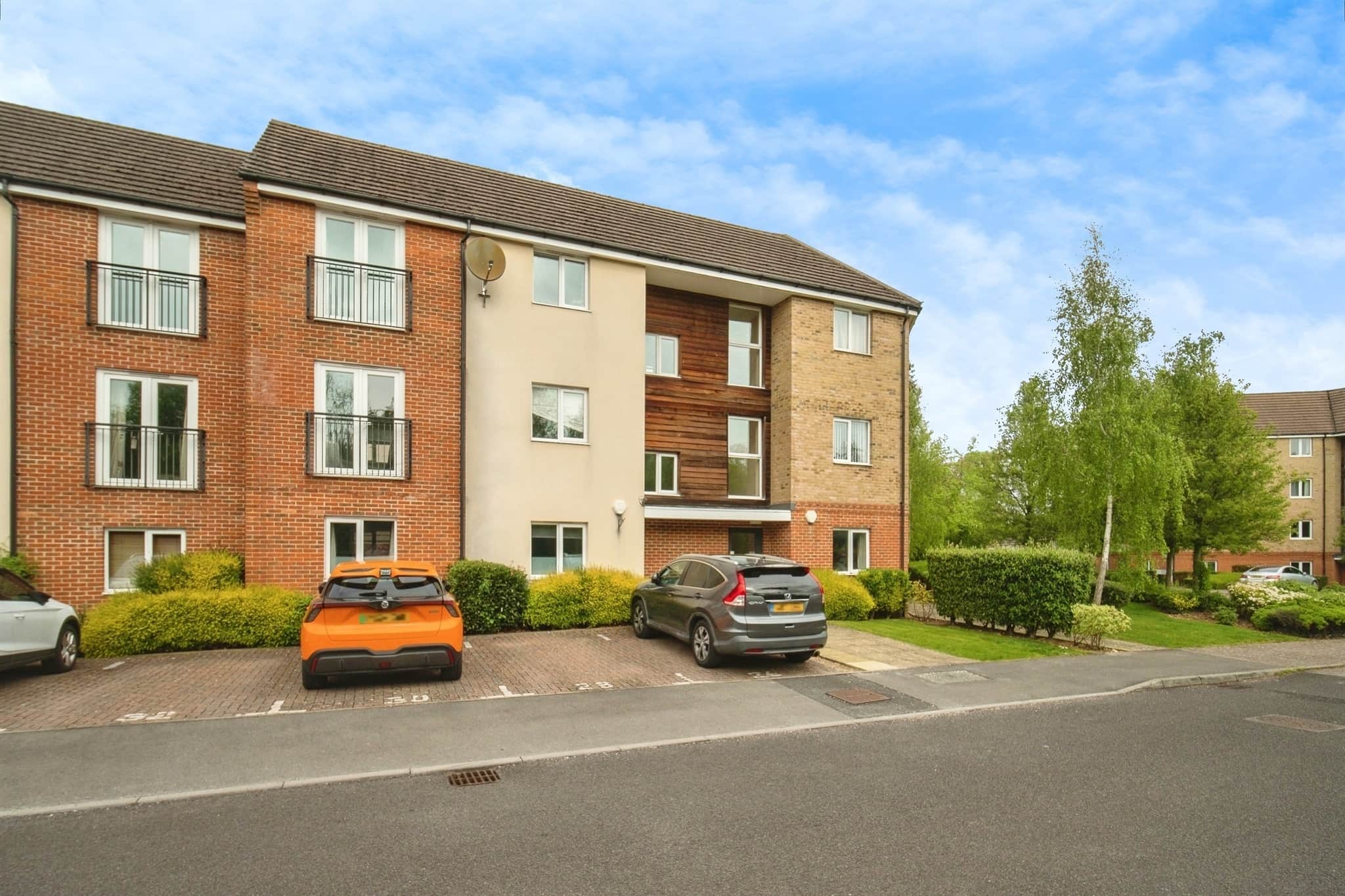 Property at Skippetts Gardens, Basingstoke