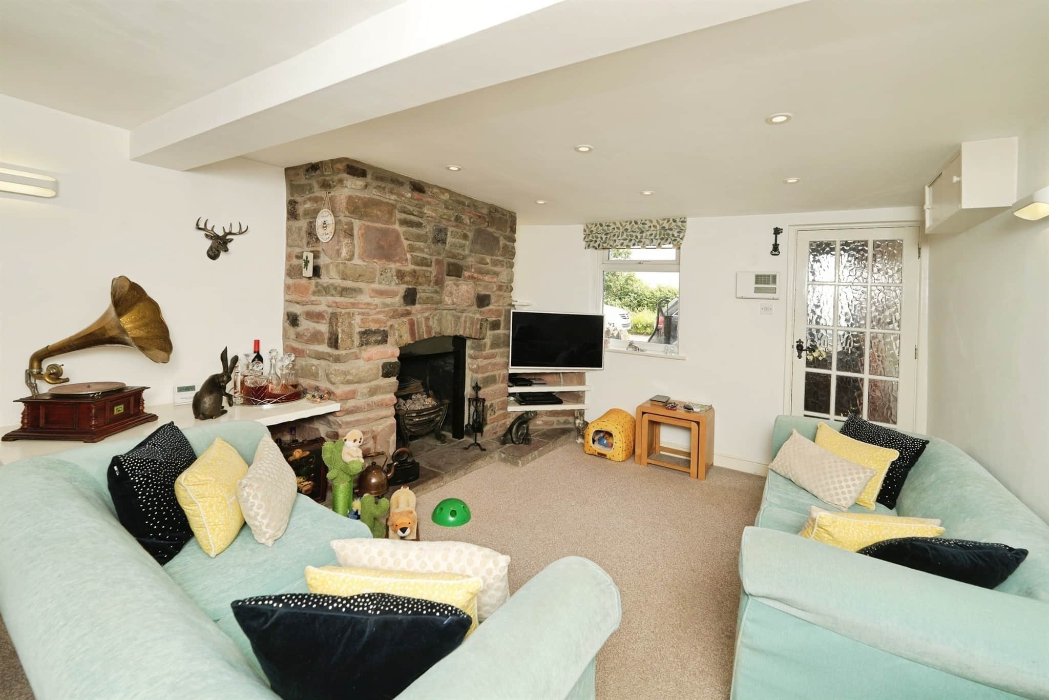 Property at Parkfield Rank, Pucklechurch, Bristol